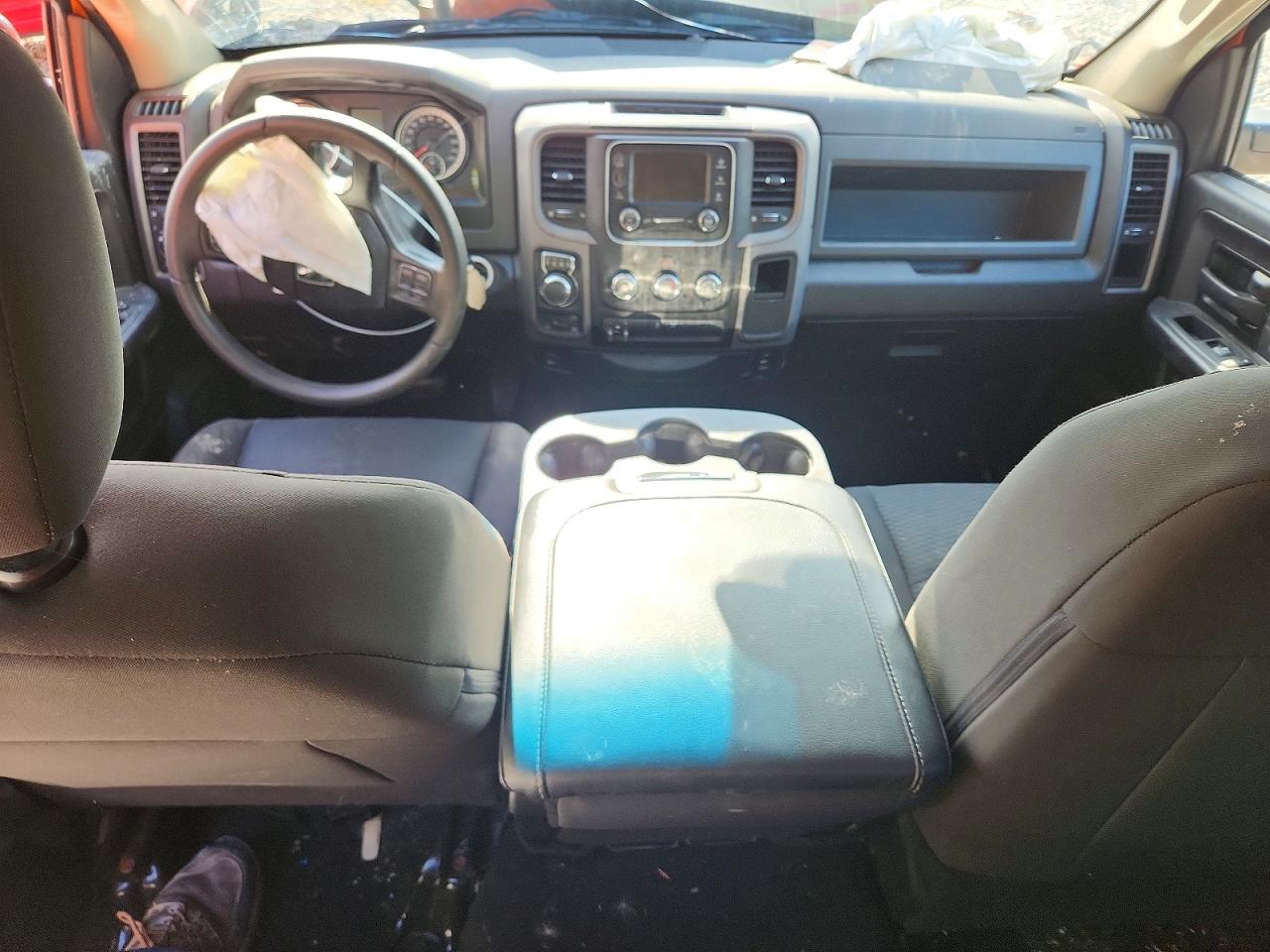2019 Ram 1500 Classic Tradesman Orange vin: 1C6RR7KT0KS615241