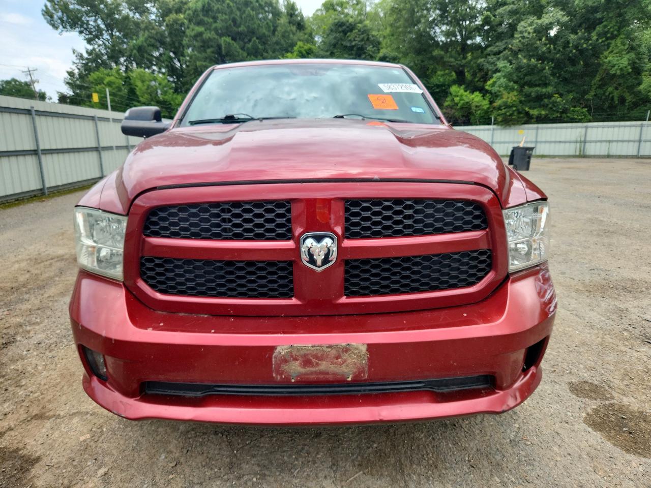 2014 Ram 1500 St Red vin: 1C6RR7KT1ES108742