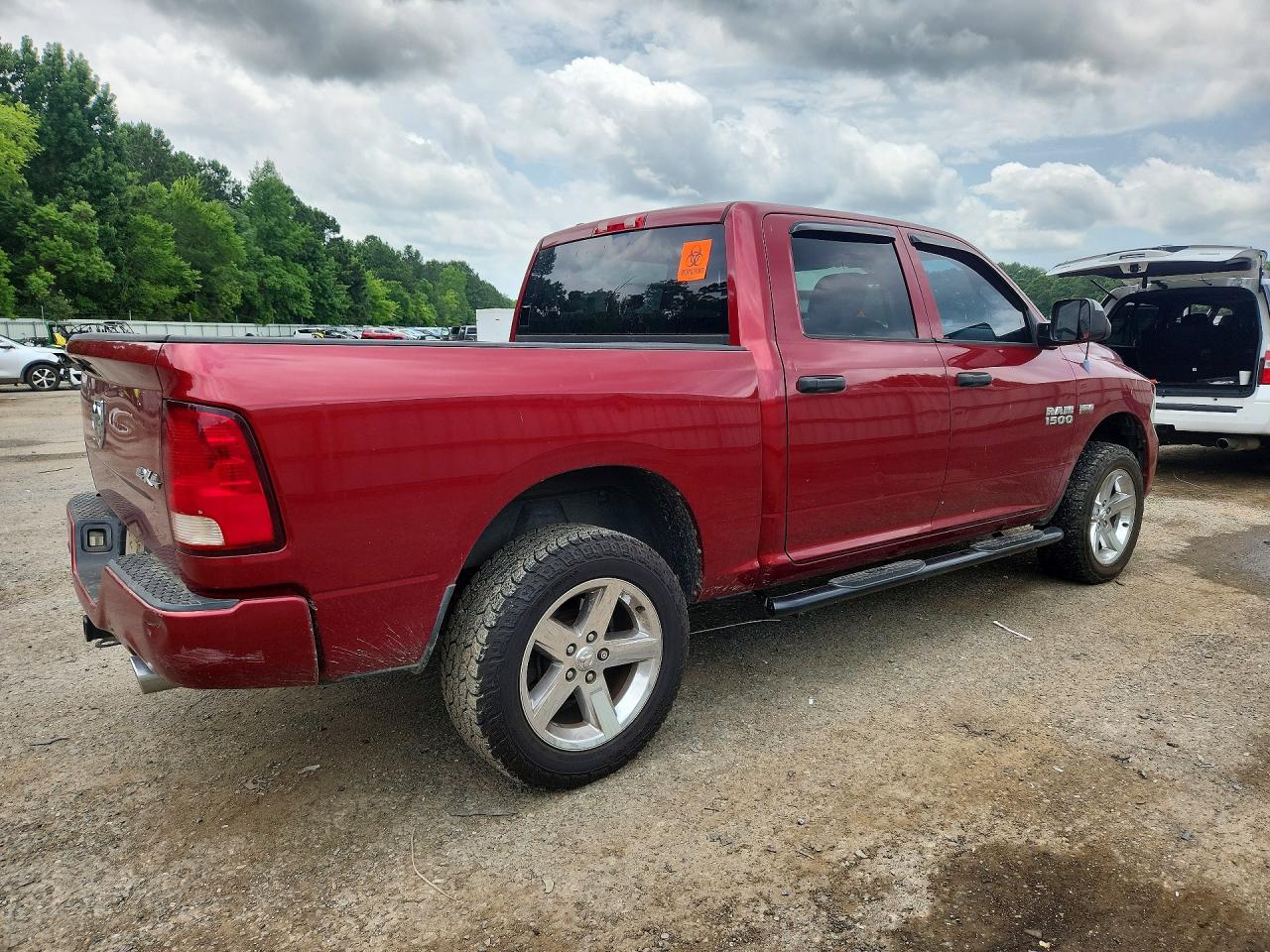 2014 Ram 1500 St Red vin: 1C6RR7KT1ES108742