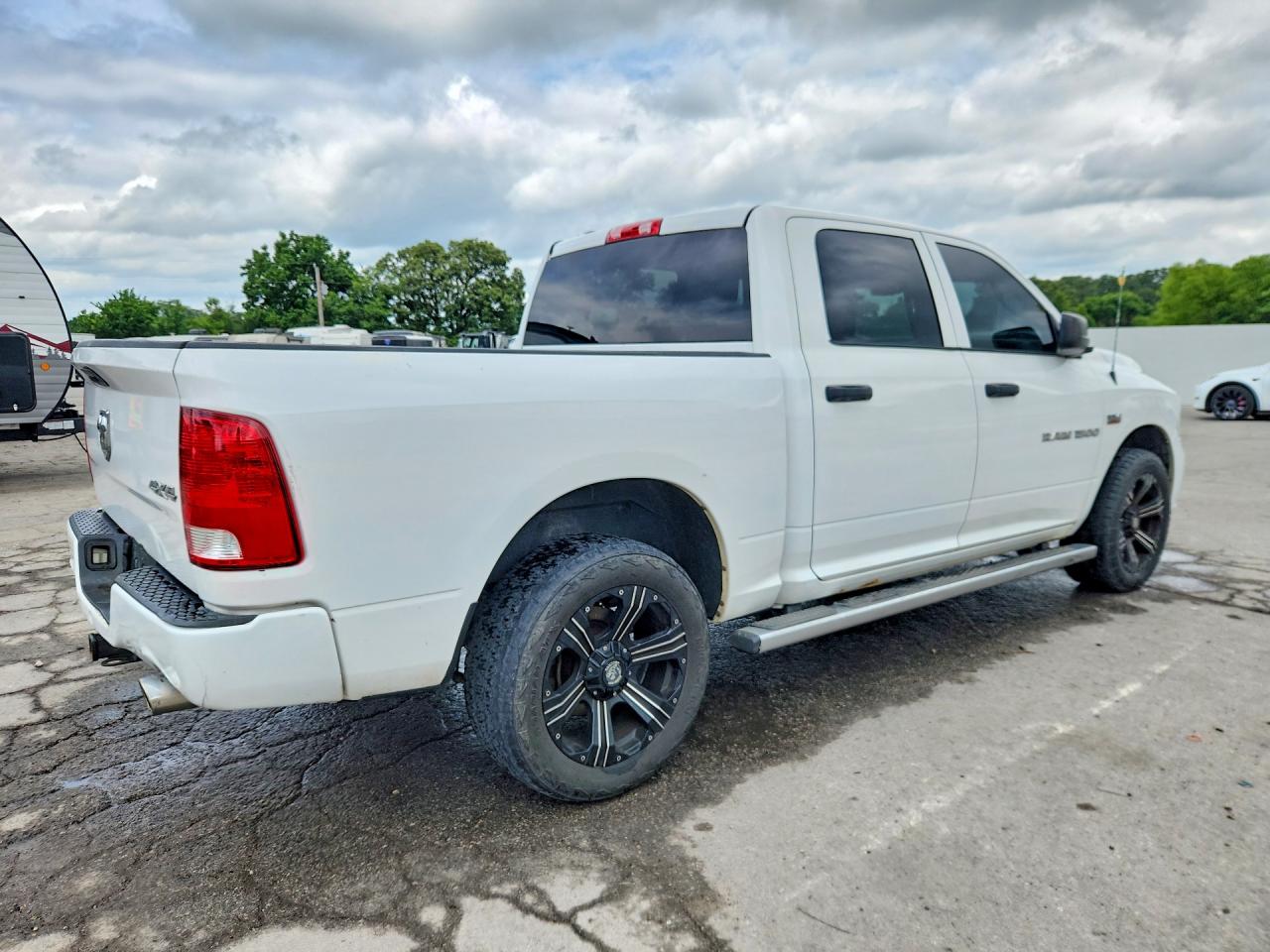 2014 Ram 1500 St White vin: 1C6RR7KT1ES226709