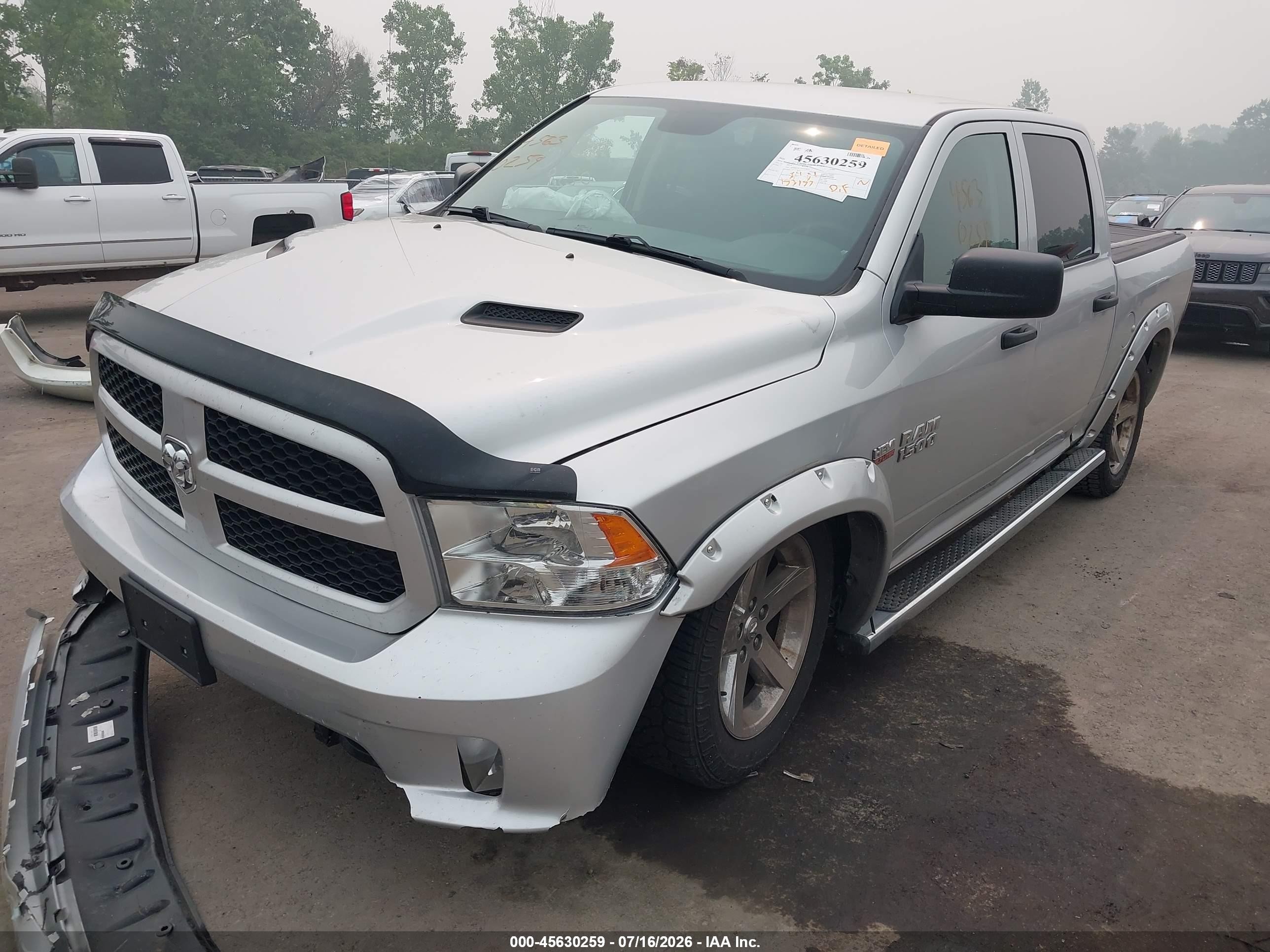 2014 Ram 1500 Express Silver vin: 1C6RR7KT1ES228251