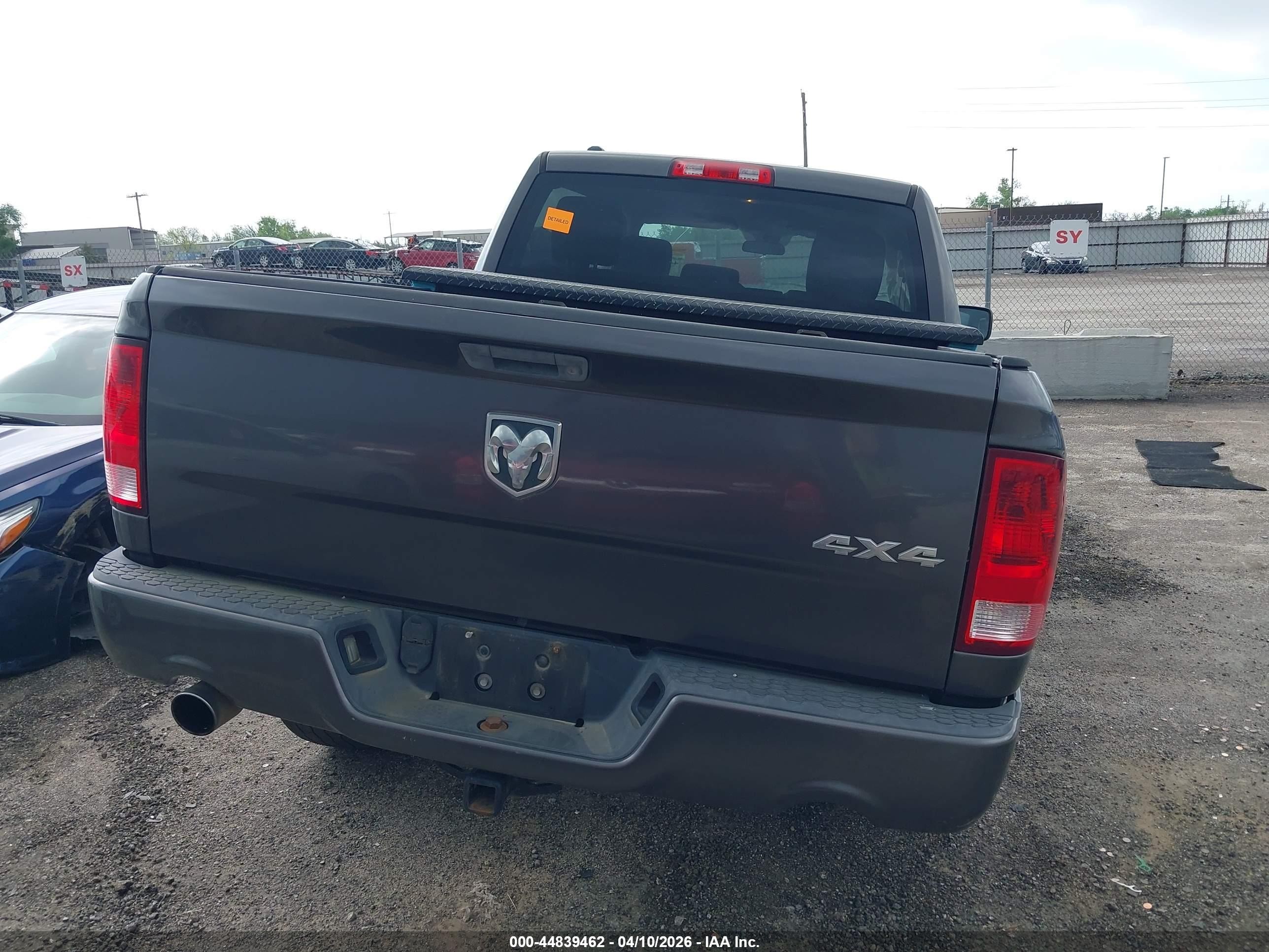 2014 Ram 1500 Express Серый vin: 1C6RR7KT1ES262853