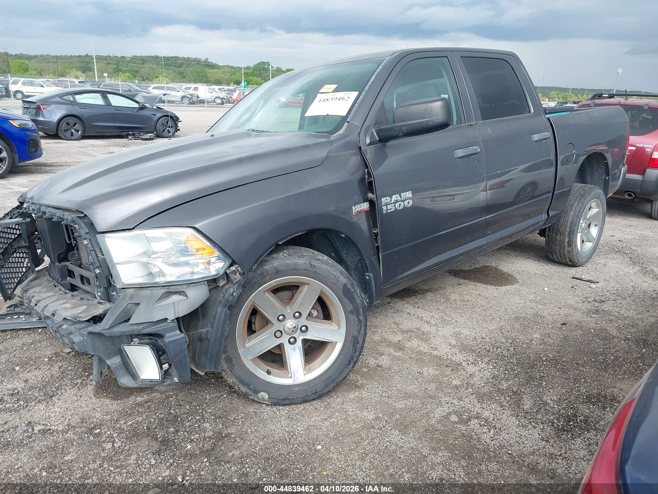2014 Ram 1500 Express Серый vin: 1C6RR7KT1ES262853