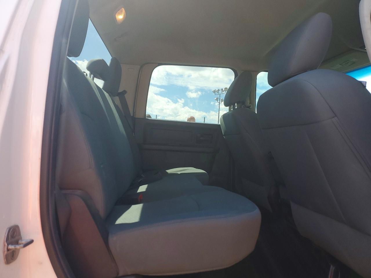 2014 Ram 1500 St White vin: 1C6RR7KT1ES331654