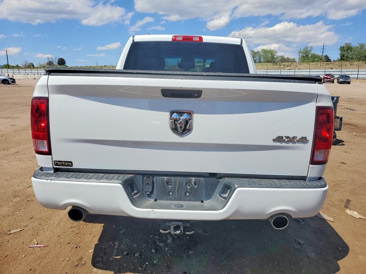 2014 Ram 1500 St White vin: 1C6RR7KT1ES331654