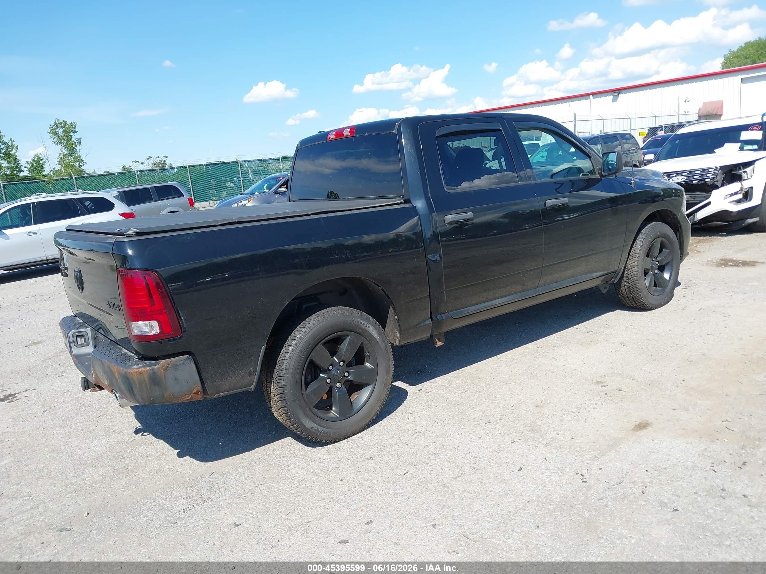 2015 Ram 1500 Express Black vin: 1C6RR7KT1FS573572