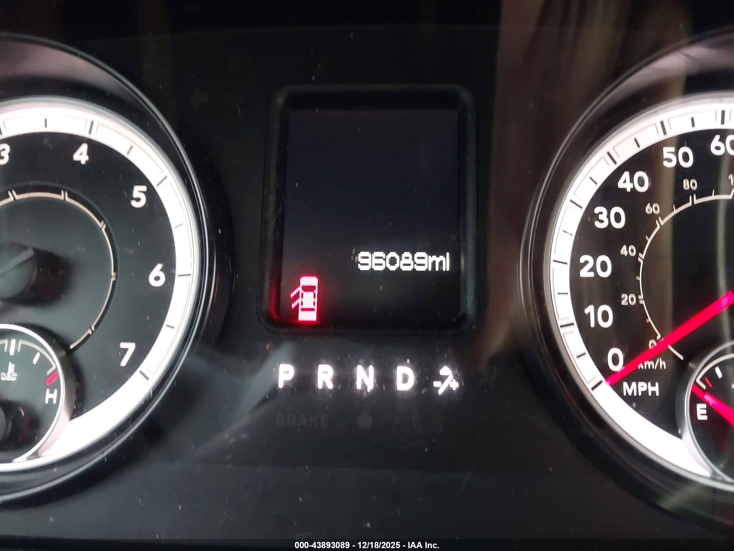 2016 Ram 1500 Express Red vin: 1C6RR7KT1GS158589