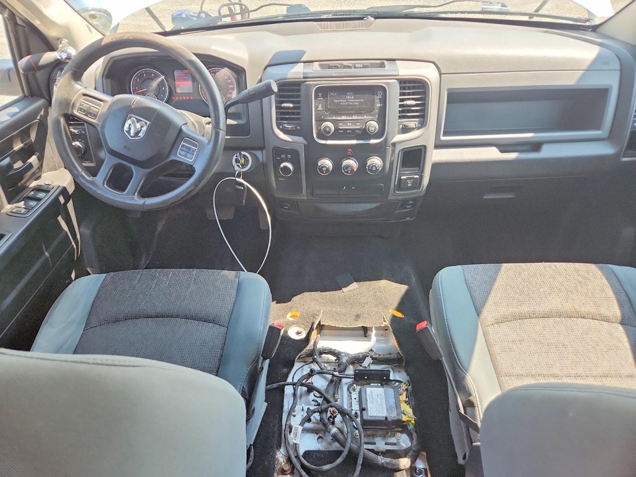 2013 Ram 1500 St Белый vin: 1C6RR7KT2DS670194