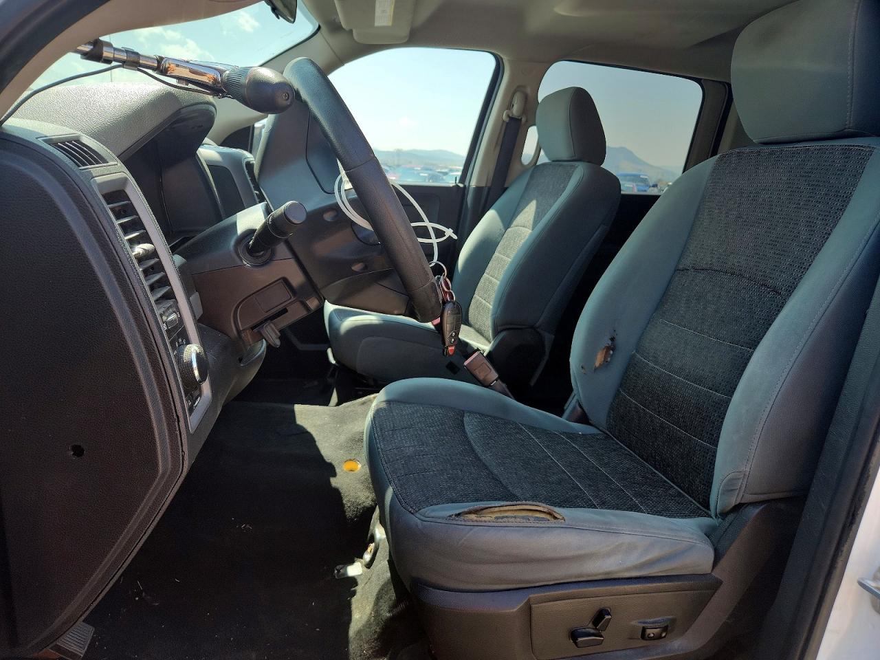 2013 Ram 1500 St Белый vin: 1C6RR7KT2DS670194