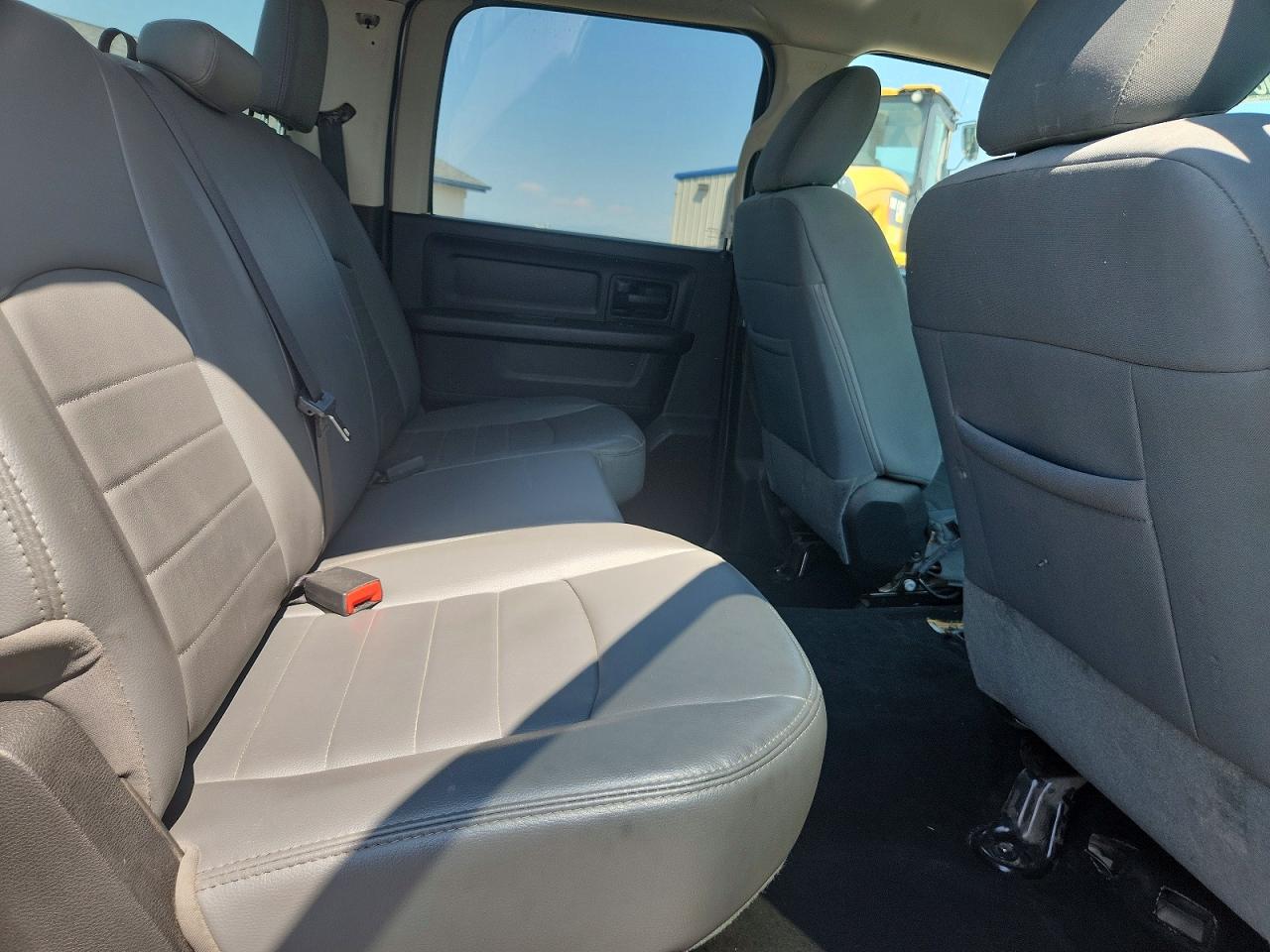 2013 Ram 1500 St Белый vin: 1C6RR7KT2DS670194