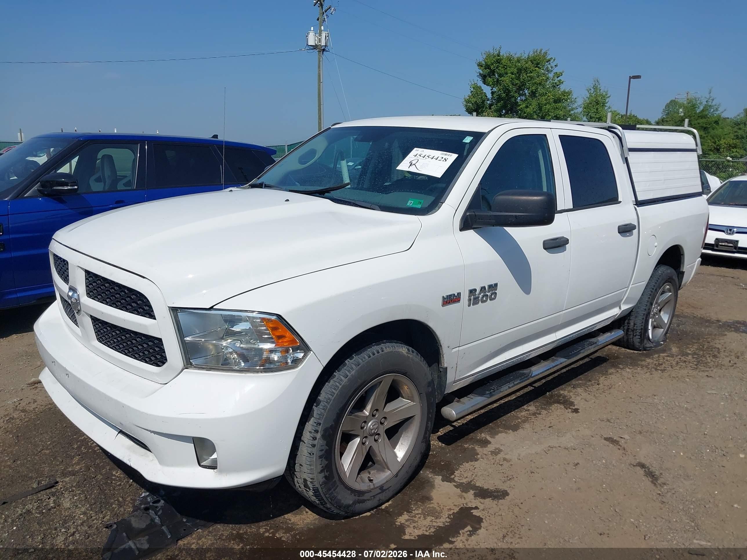 2013 Ram 1500 Express White vin: 1C6RR7KT2DS683074