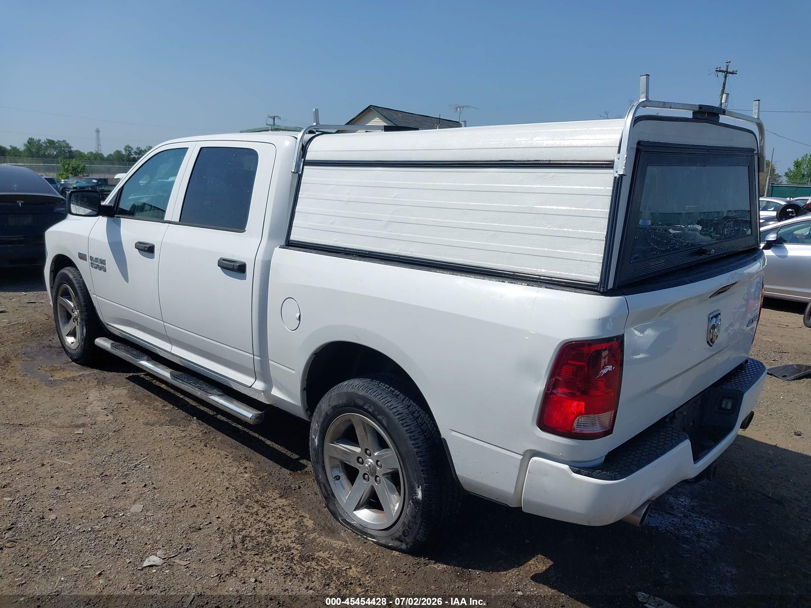2013 Ram 1500 Express White vin: 1C6RR7KT2DS683074