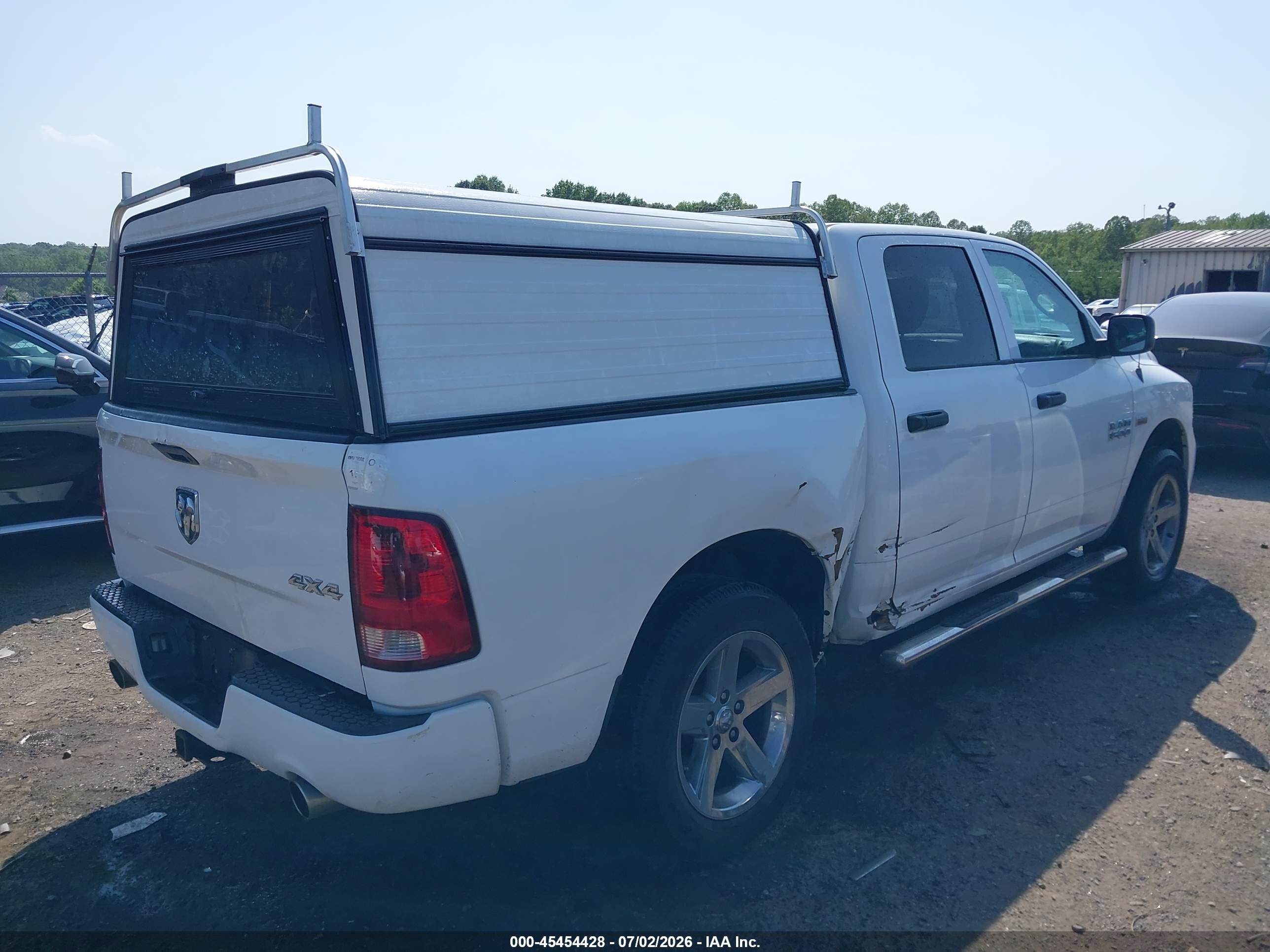 2013 Ram 1500 Express White vin: 1C6RR7KT2DS683074