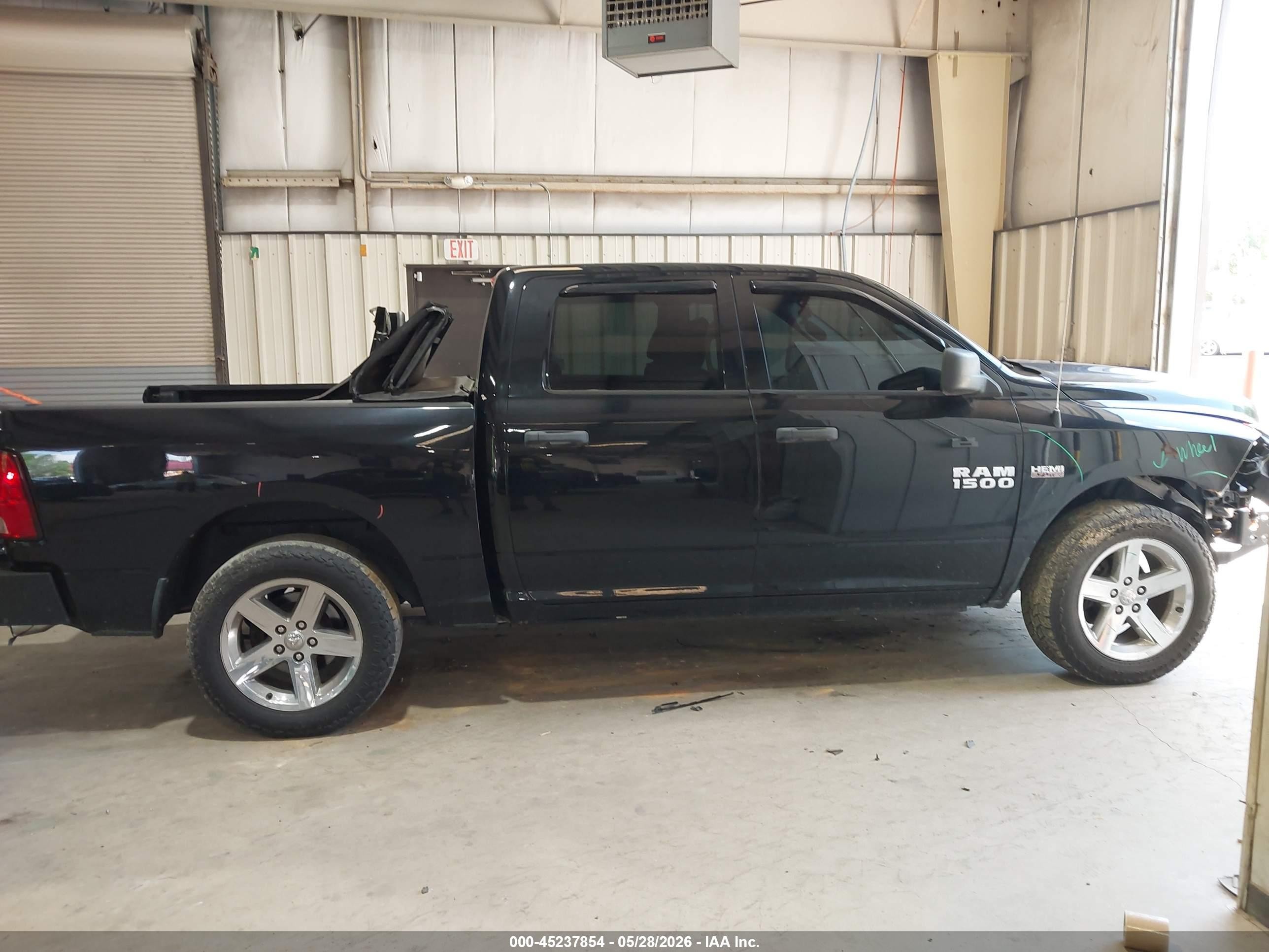 2014 Ram 1500 Express Black vin: 1C6RR7KT2ES343781