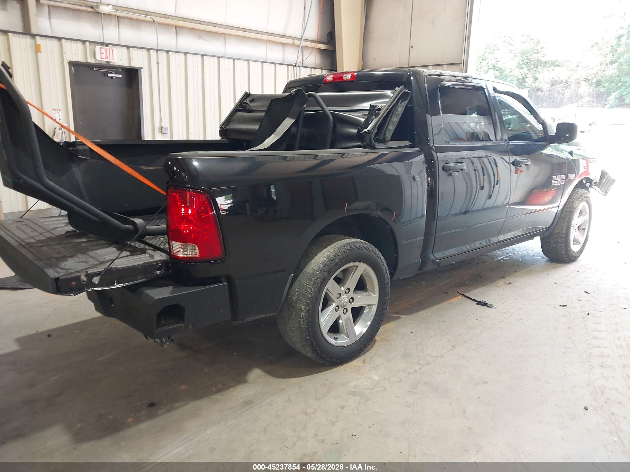 2014 Ram 1500 Express Black vin: 1C6RR7KT2ES343781