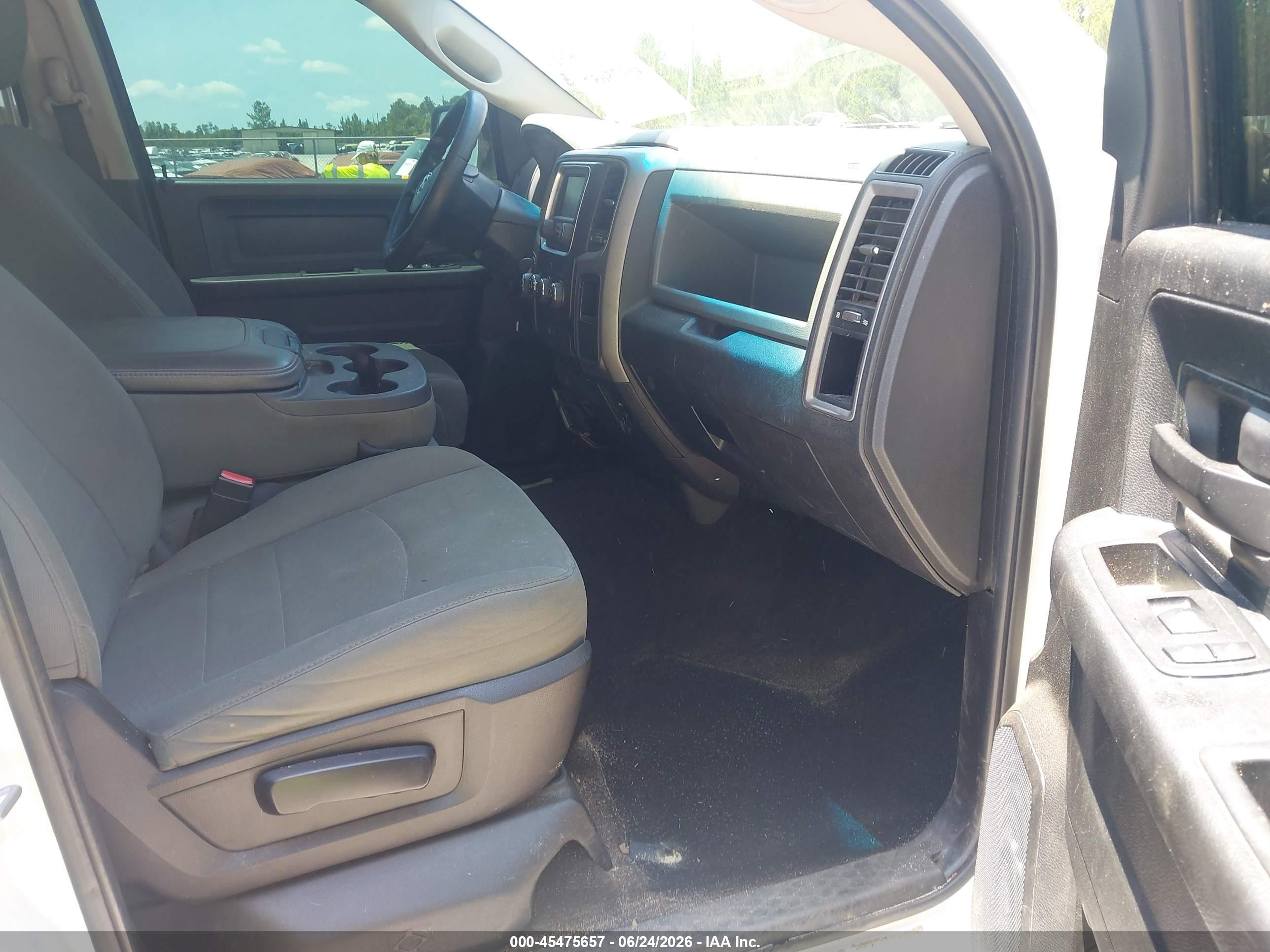 2015 Ram 1500 Express White vin: 1C6RR7KT2FS598366