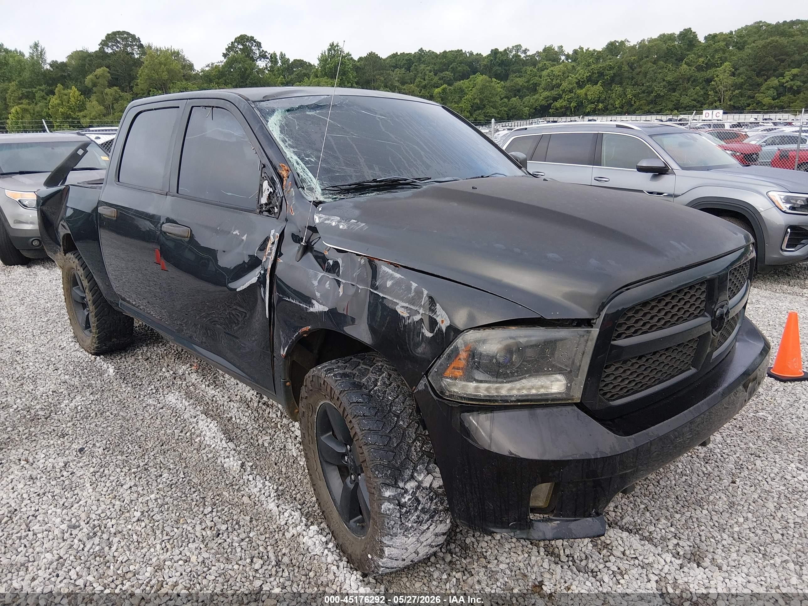 2015 Ram 1500 Express Black vin: 1C6RR7KT2FS631866