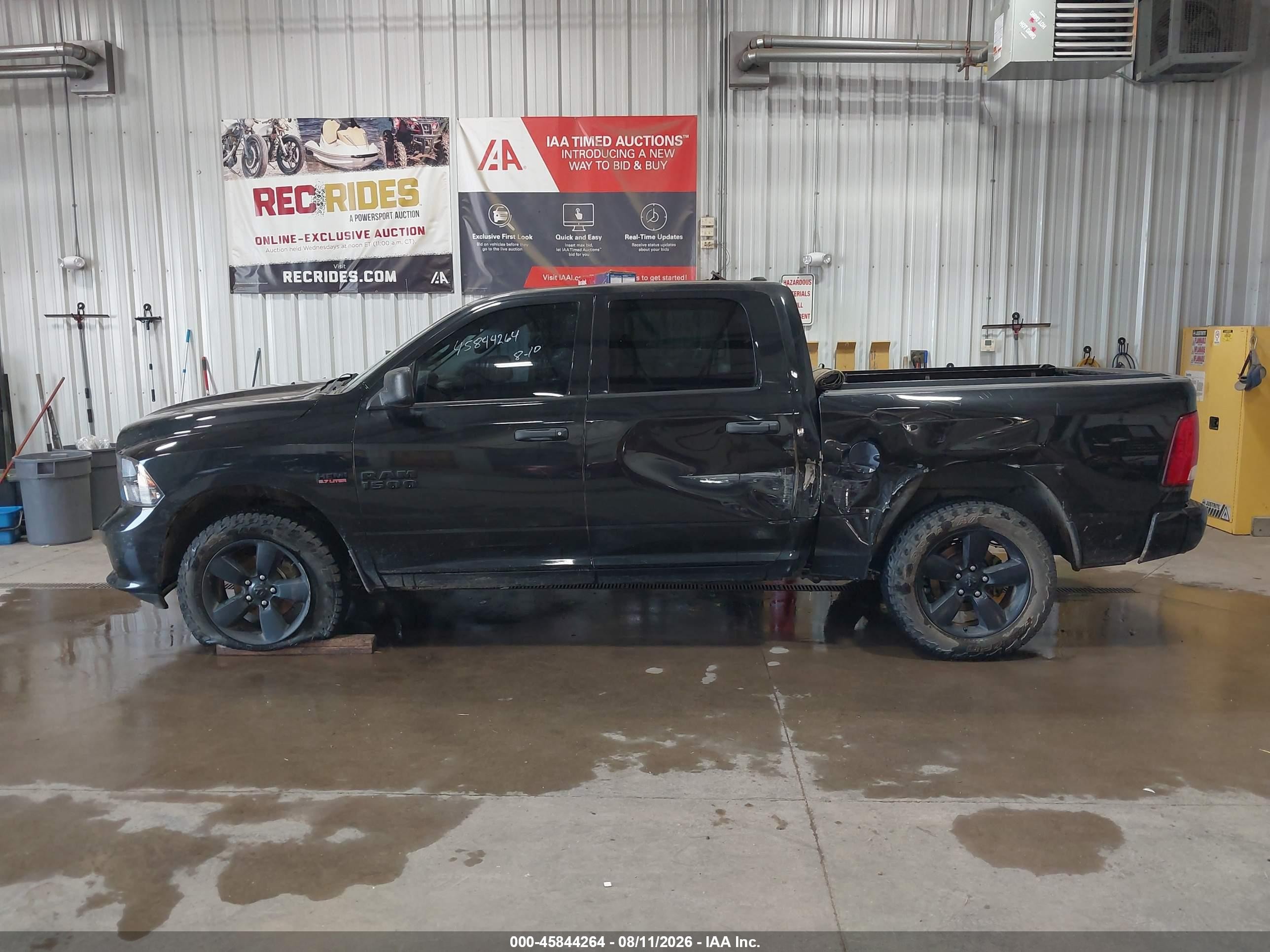 2015 Ram 1500 Express Black vin: 1C6RR7KT2FS694255