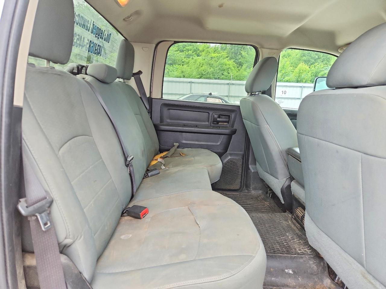 2015 Ram 1500 St Silver vin: 1C6RR7KT2FS716223