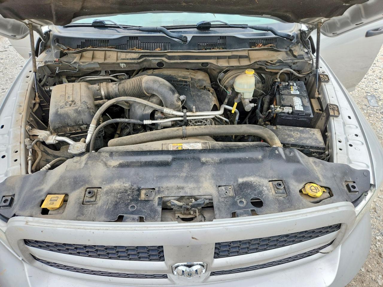 2015 Ram 1500 St Silver vin: 1C6RR7KT2FS716223