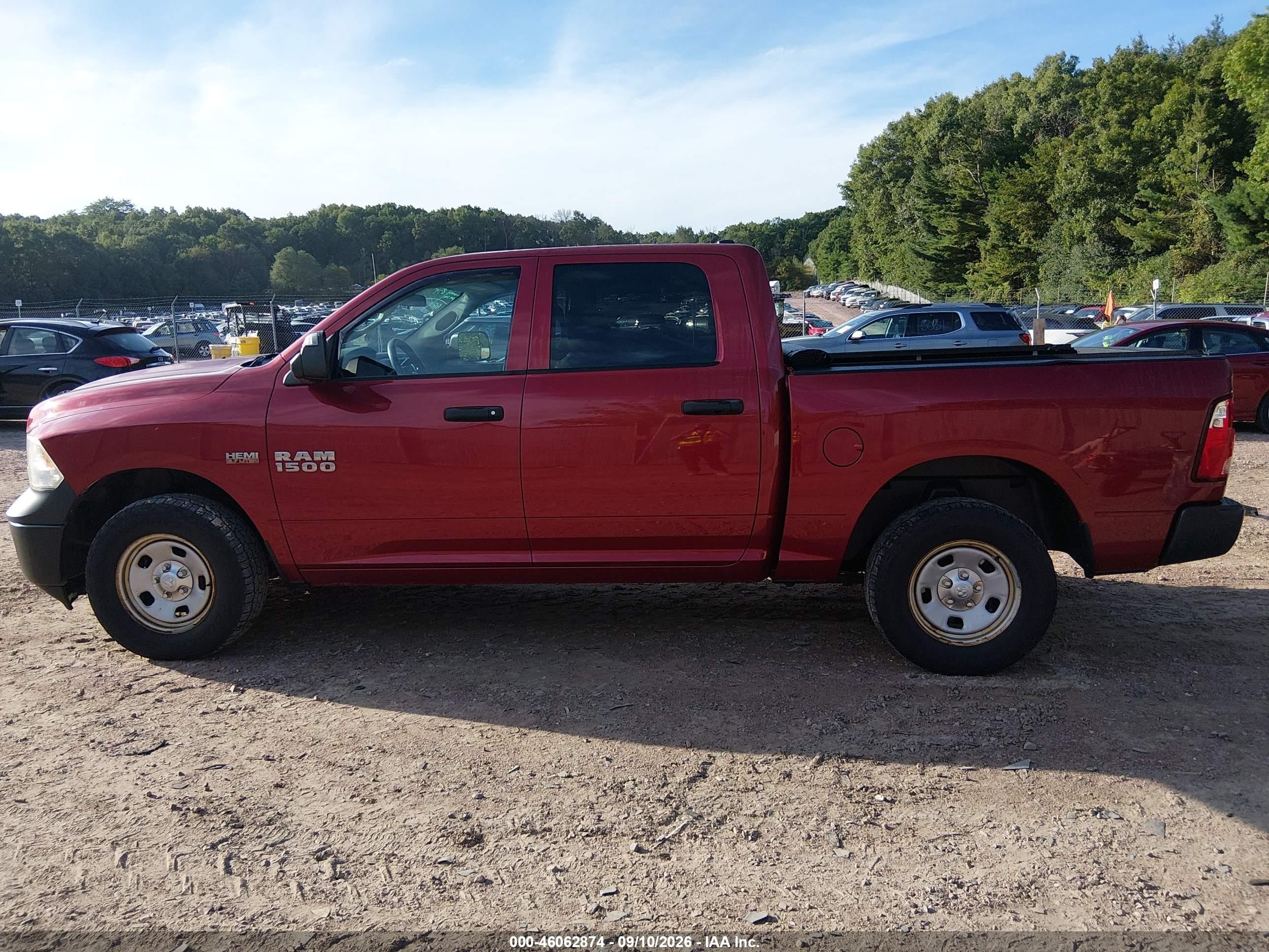 2014 Ram 1500 Tradesman Red vin: 1C6RR7KT3ES159045