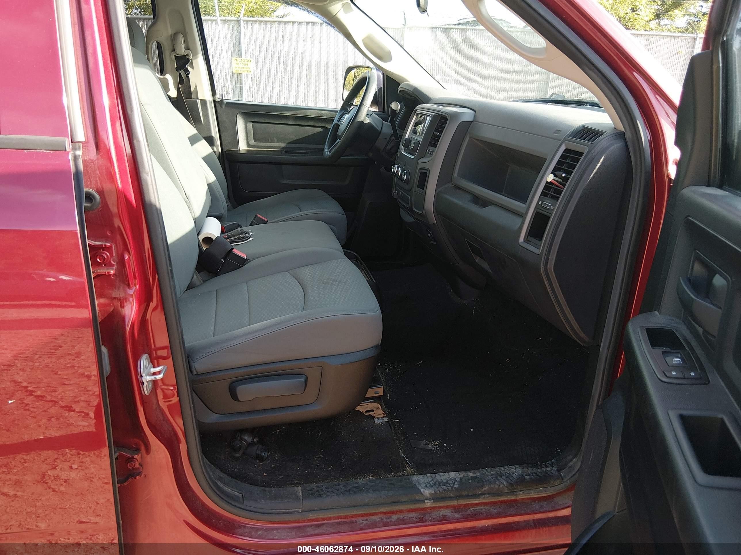 2014 Ram 1500 Tradesman Red vin: 1C6RR7KT3ES159045