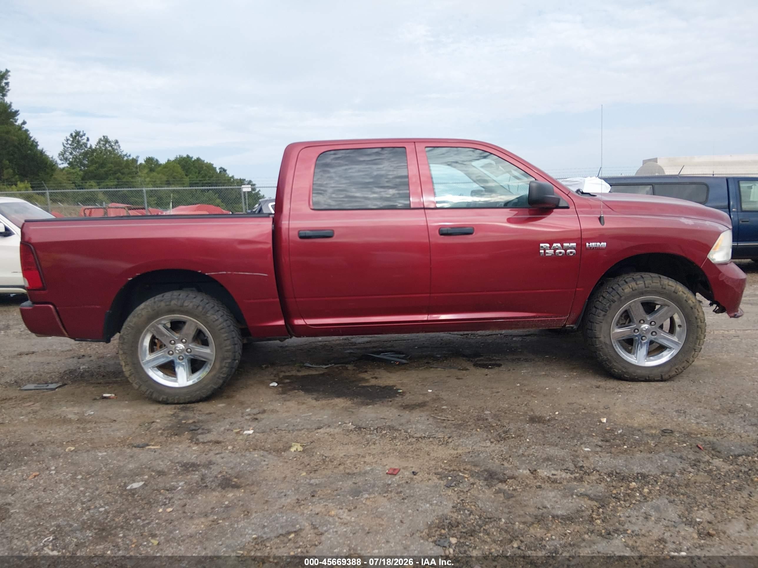 2014 Ram 1500 Express Maroon vin: 1C6RR7KT3ES334393