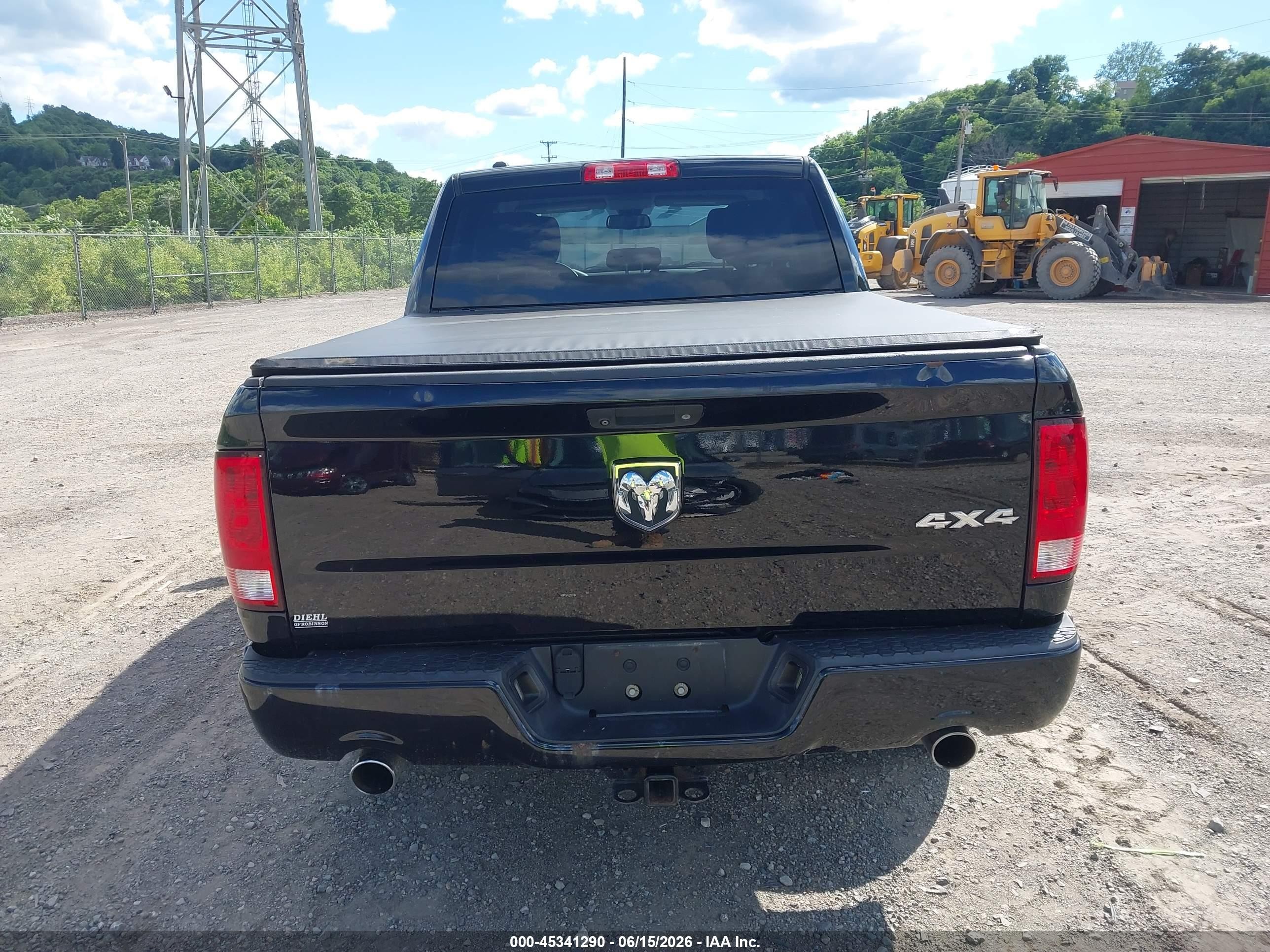 2015 Ram 1500 Express Black vin: 1C6RR7KT3FS588302