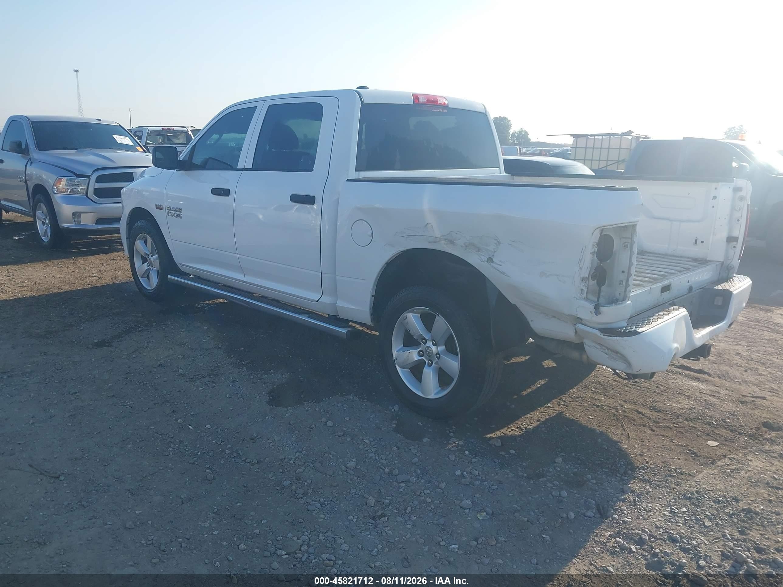 2015 Ram 1500 Express White vin: 1C6RR7KT3FS689596
