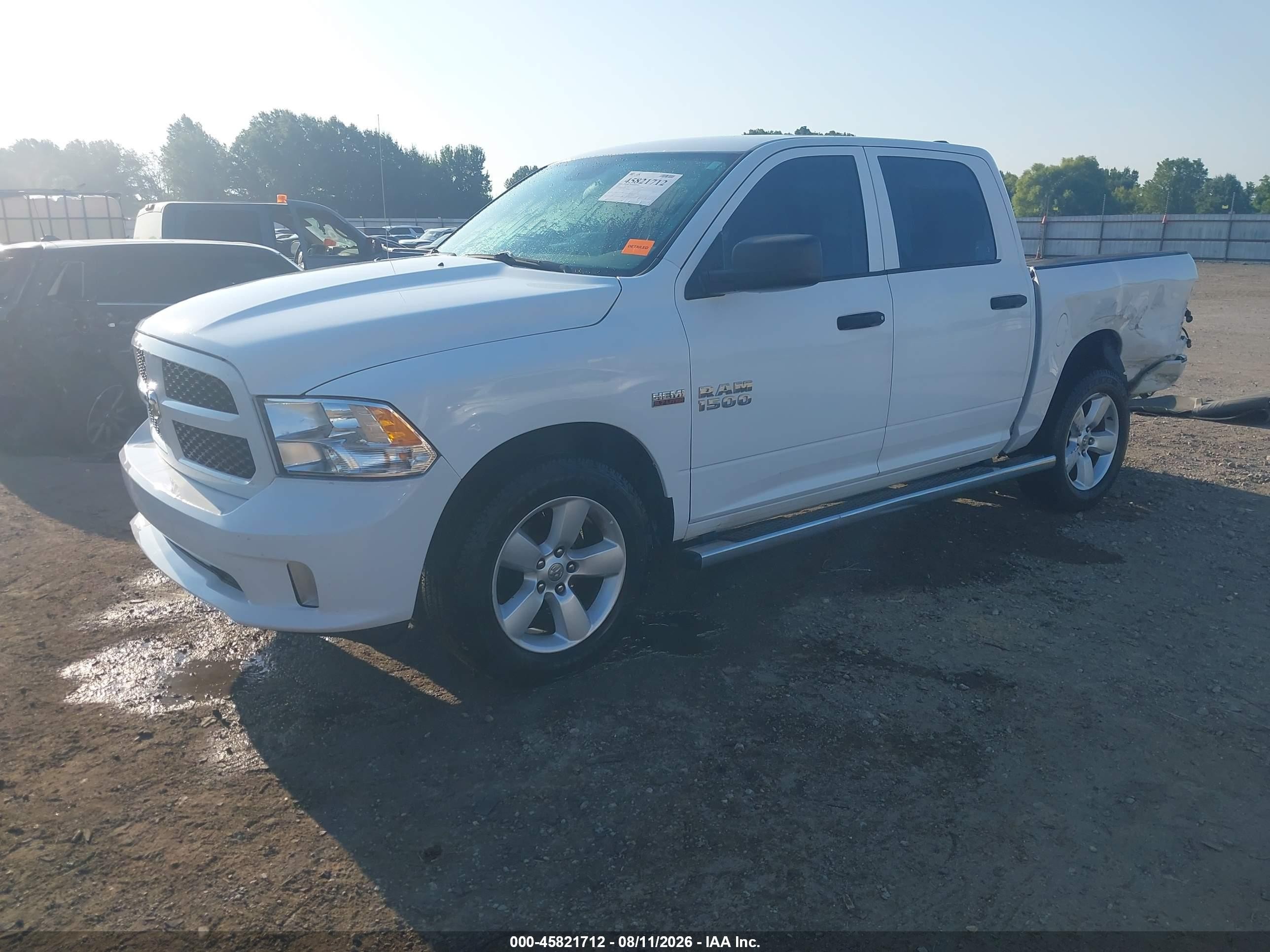 2015 Ram 1500 Express White vin: 1C6RR7KT3FS689596