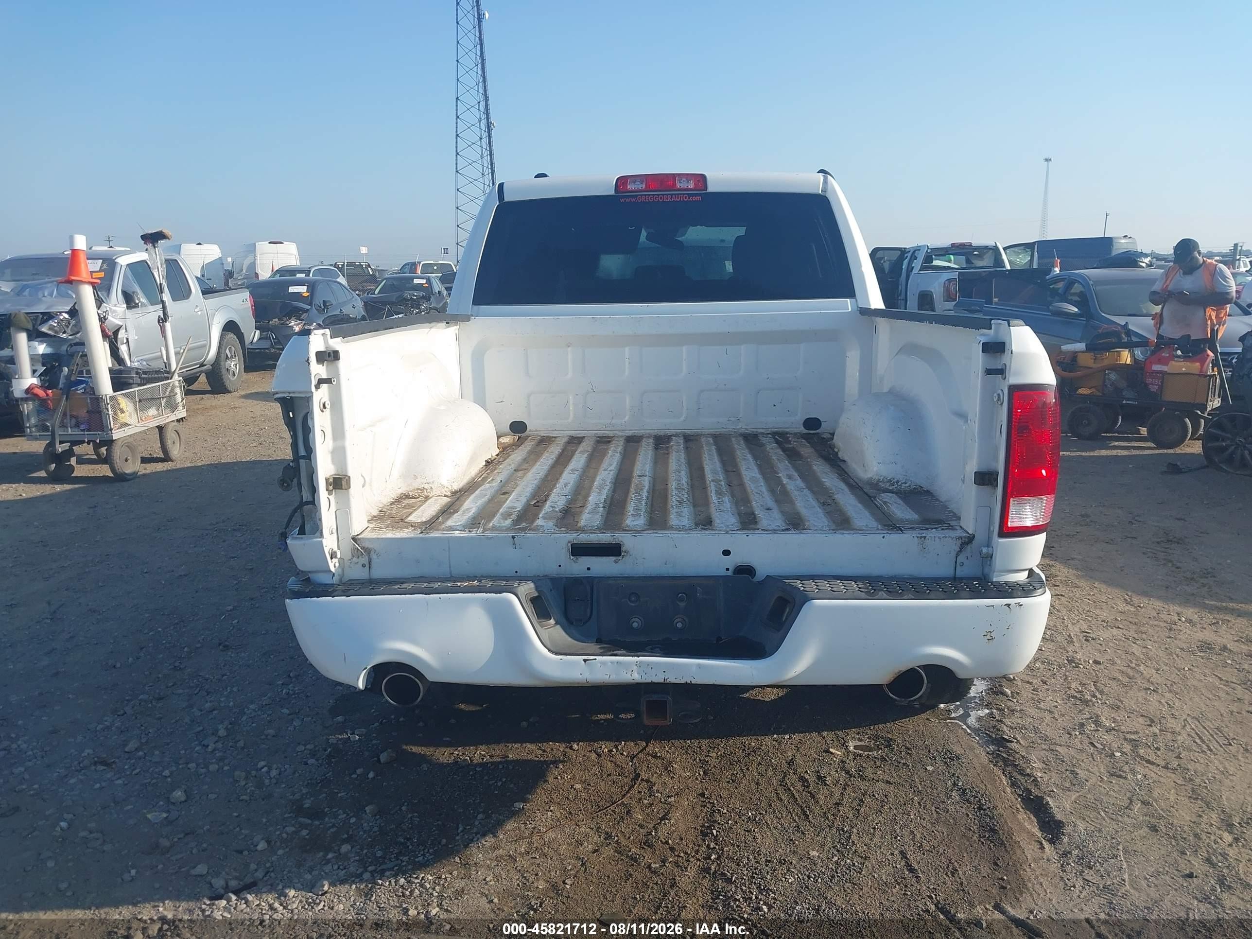 2015 Ram 1500 Express White vin: 1C6RR7KT3FS689596