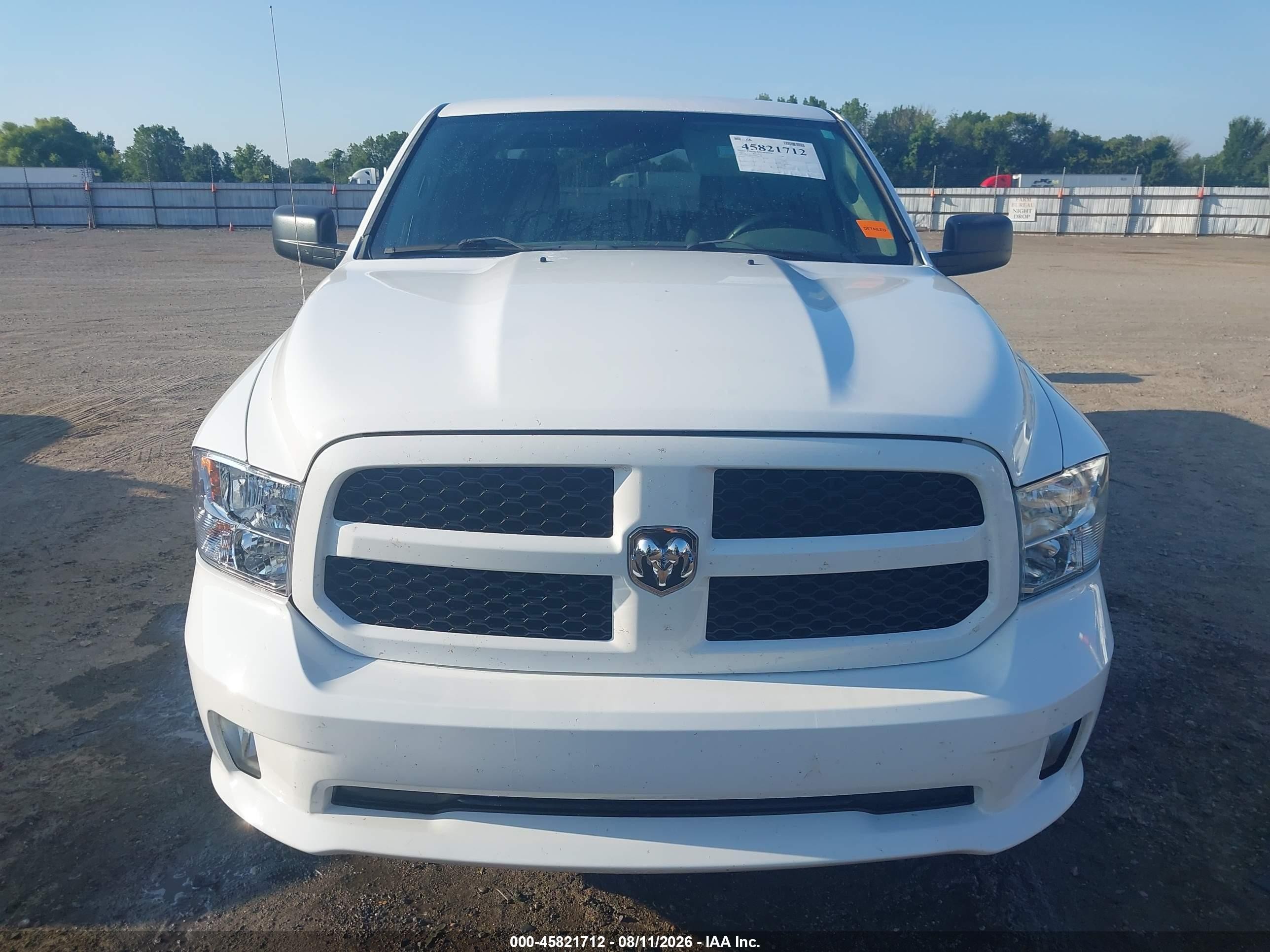 2015 Ram 1500 Express White vin: 1C6RR7KT3FS689596