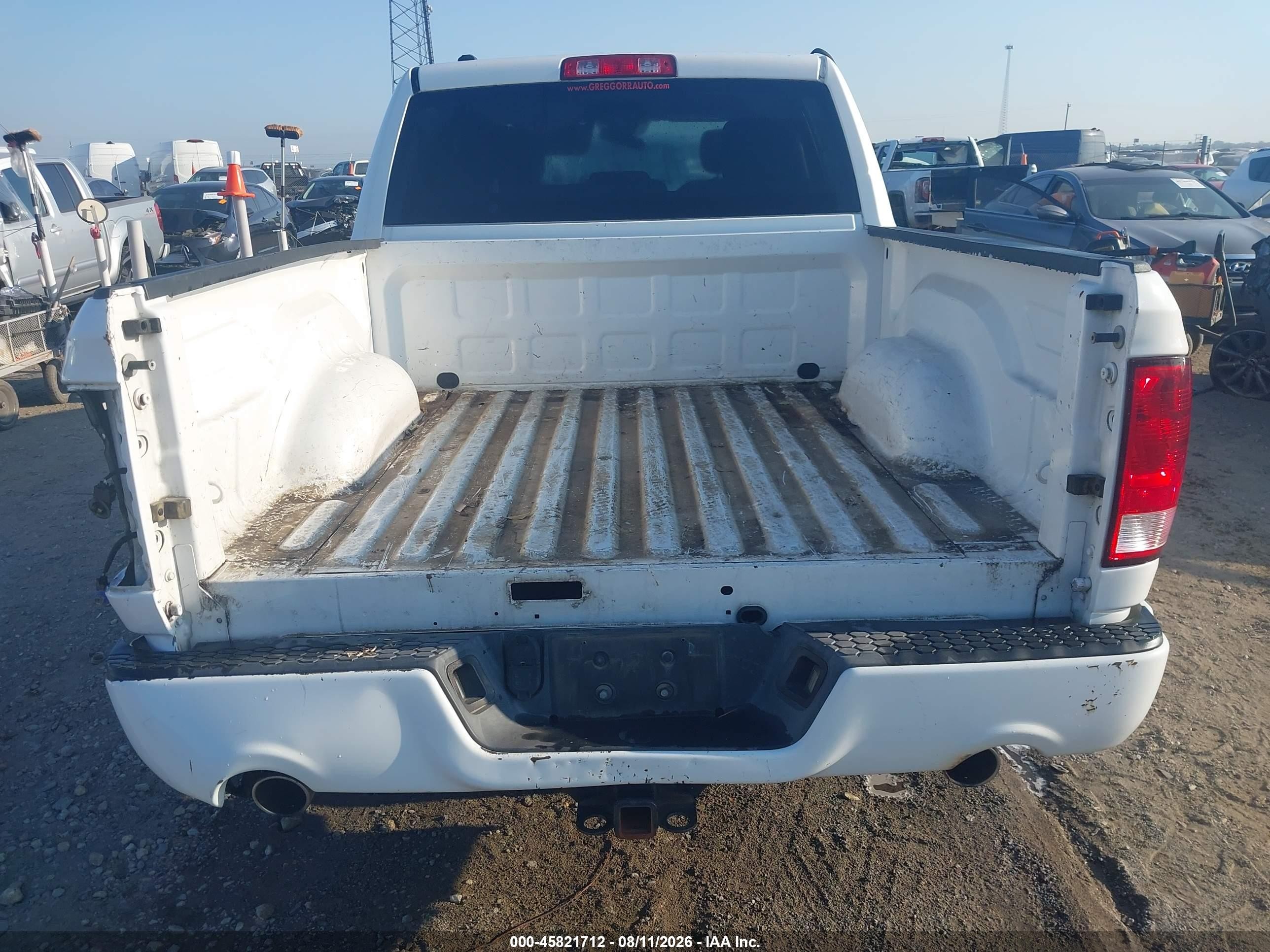 2015 Ram 1500 Express White vin: 1C6RR7KT3FS689596