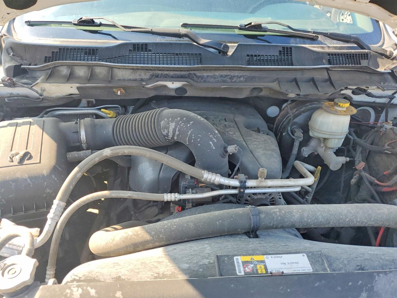 2015 Ram 1500 St White vin: 1C6RR7KT3FS726534