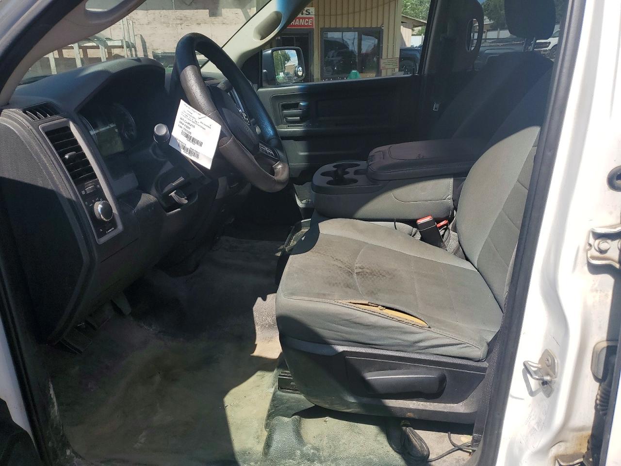 2015 Ram 1500 St White vin: 1C6RR7KT3FS726534