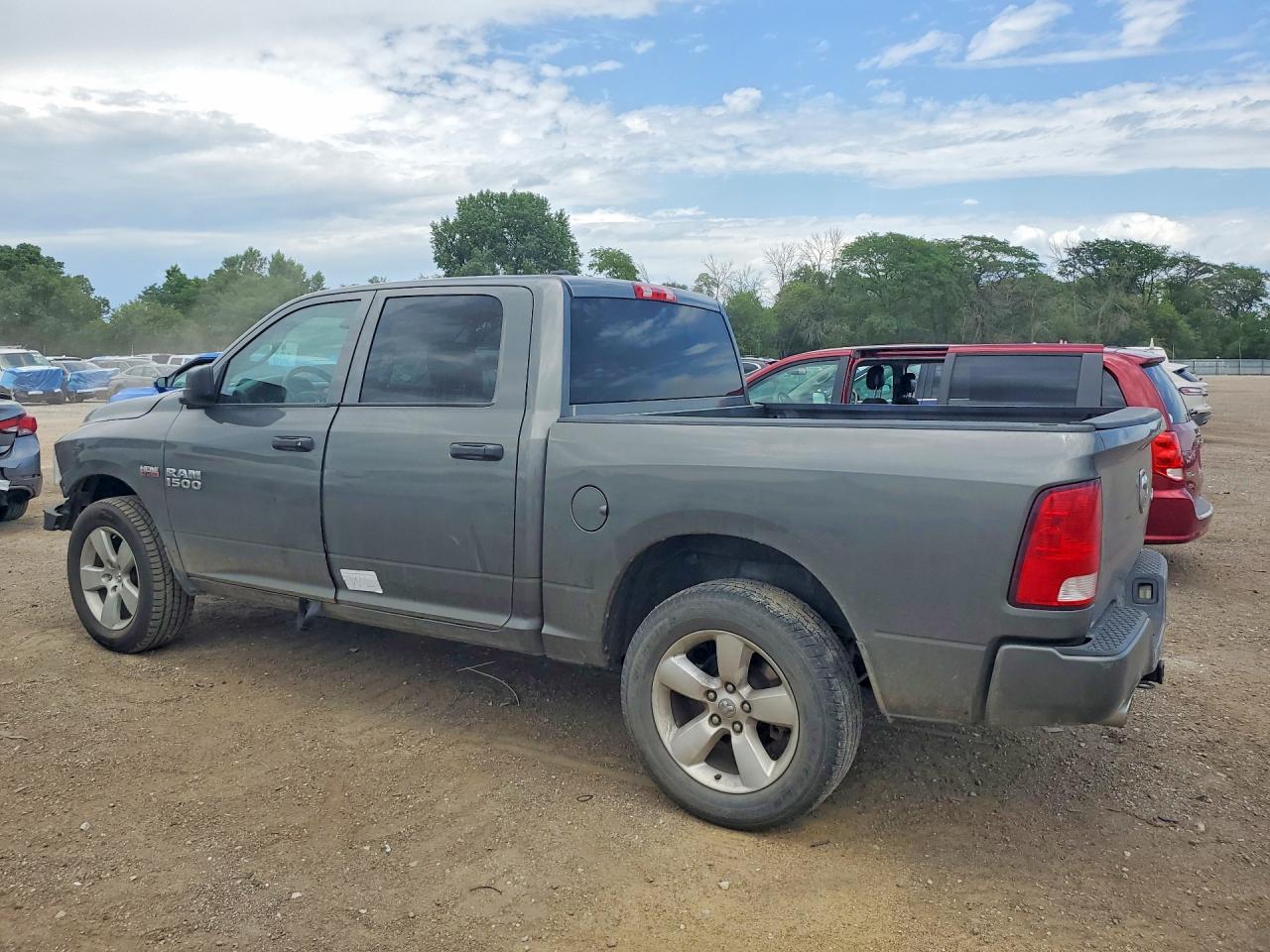 2013 Ram 1500 St Silver vin: 1C6RR7KT4DS646625