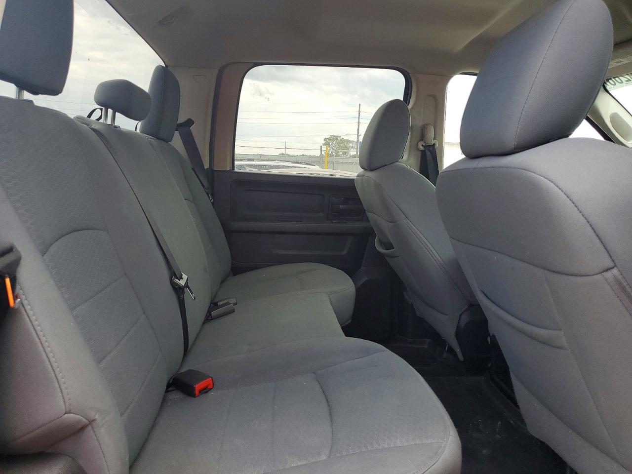 2013 Ram 1500 St Silver vin: 1C6RR7KT4DS646625