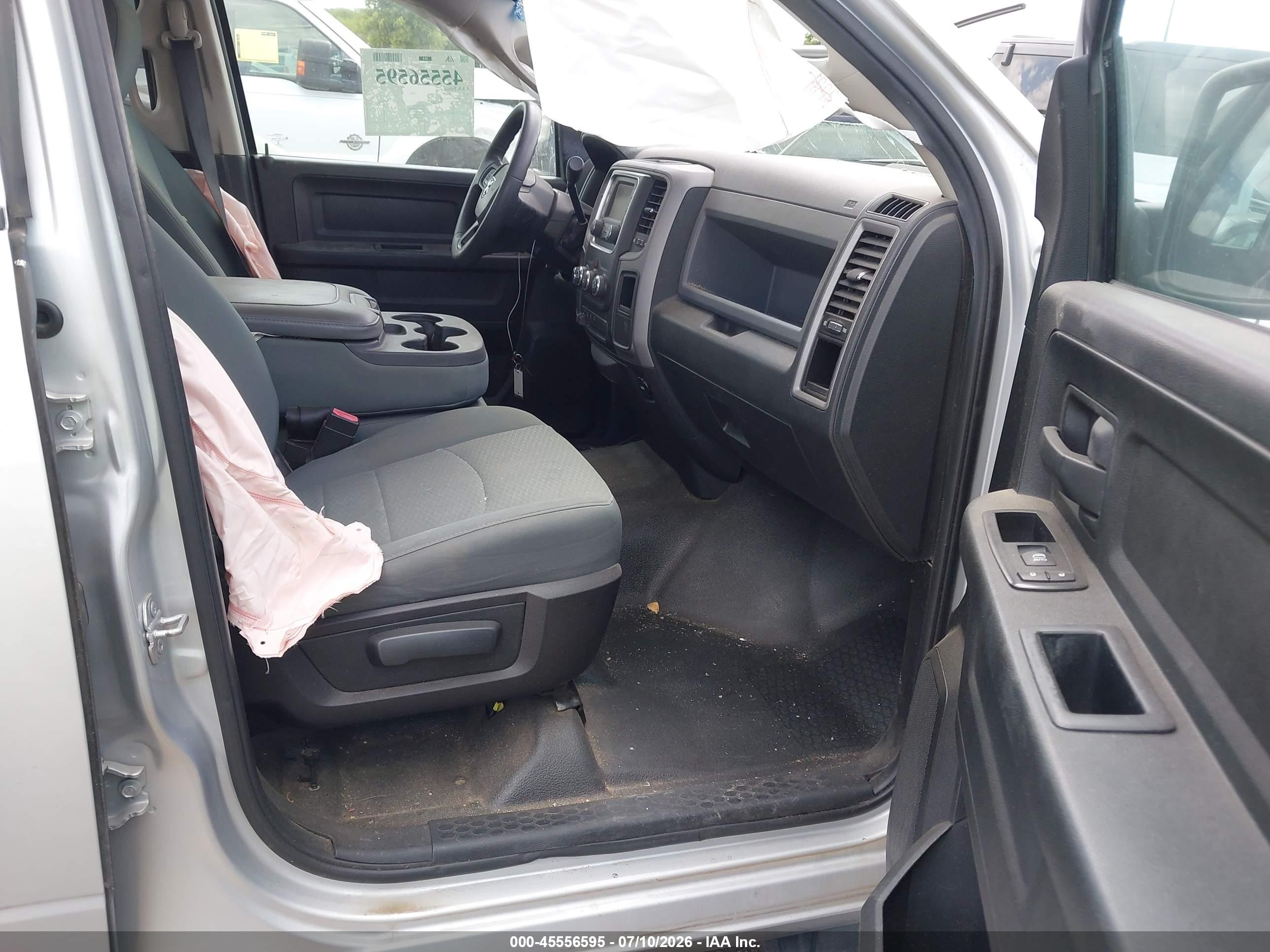 2015 Ram 1500 Tradesman Silver vin: 1C6RR7KT4FS612459