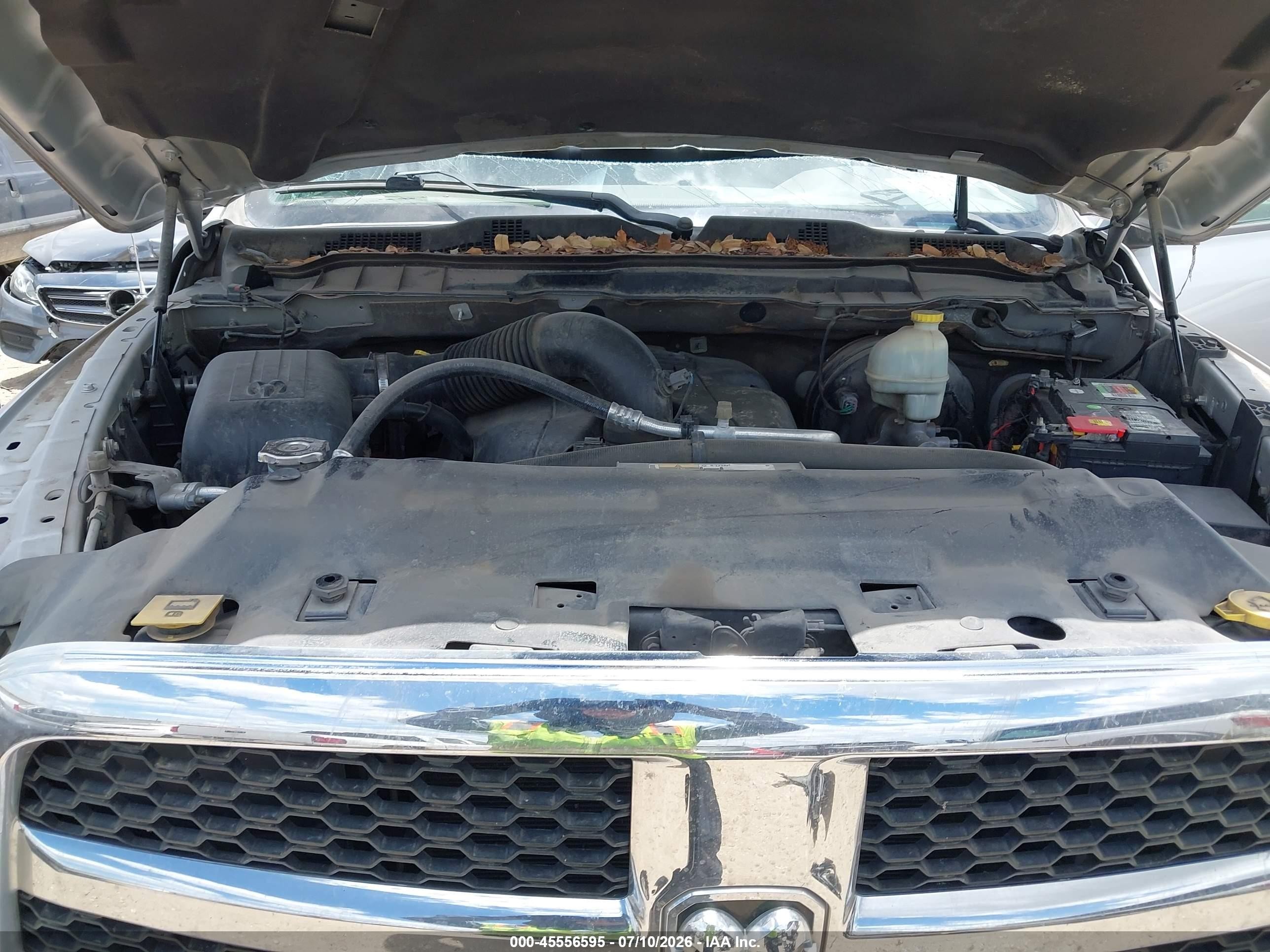 2015 Ram 1500 Tradesman Silver vin: 1C6RR7KT4FS612459