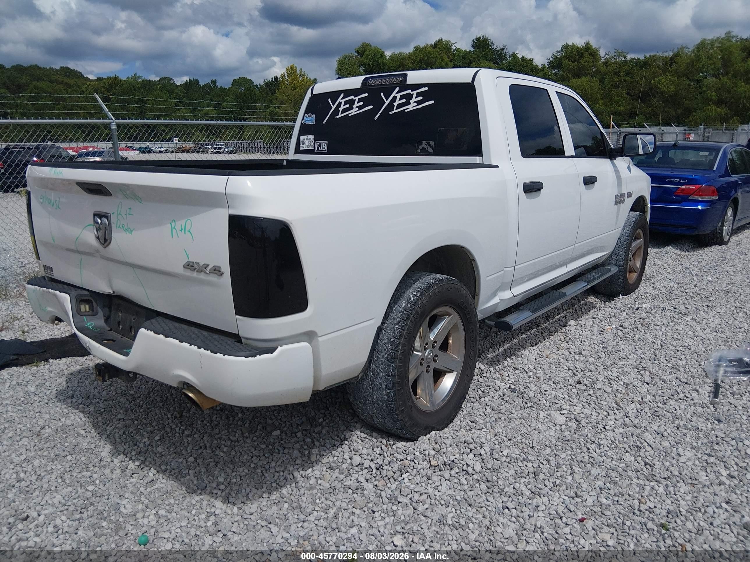 2013 Ram 1500 Express White vin: 1C6RR7KT5DS649548