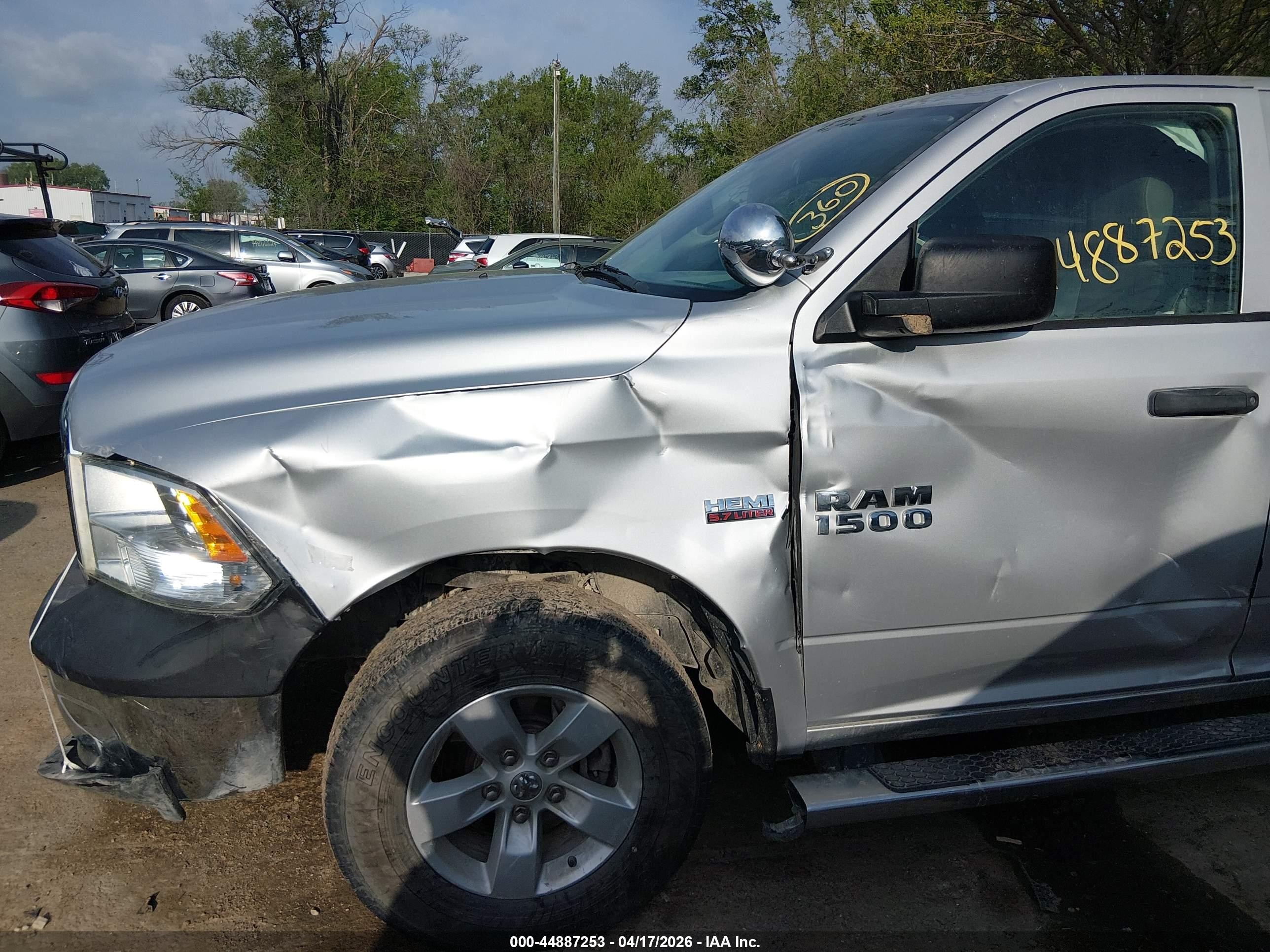 2013 Ram 1500 Tradesman Silver vin: 1C6RR7KT5DS653101