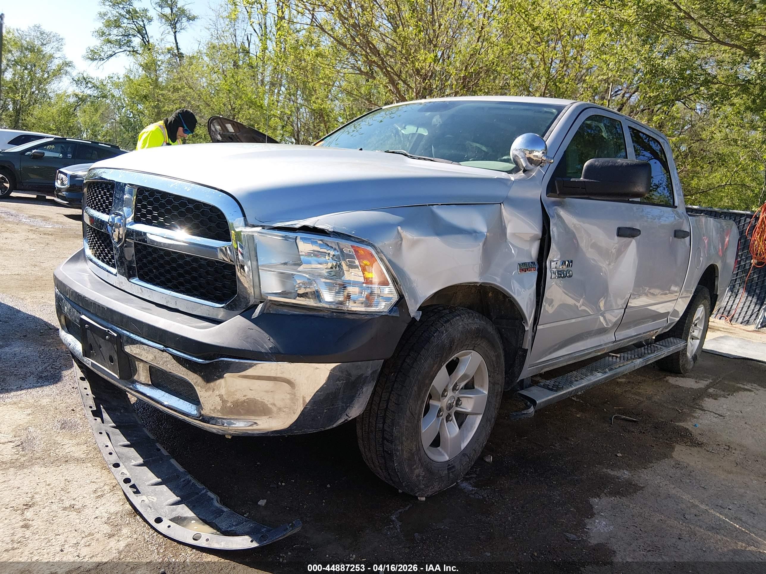2013 Ram 1500 Tradesman Silver vin: 1C6RR7KT5DS653101