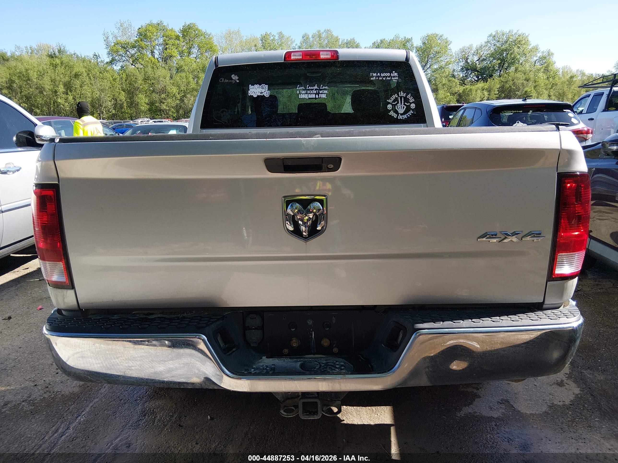 2013 Ram 1500 Tradesman Silver vin: 1C6RR7KT5DS653101