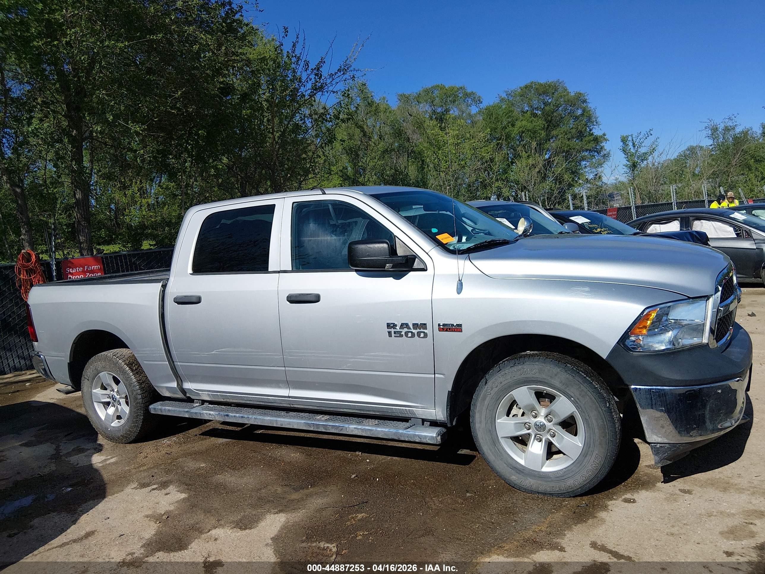 2013 Ram 1500 Tradesman Silver vin: 1C6RR7KT5DS653101