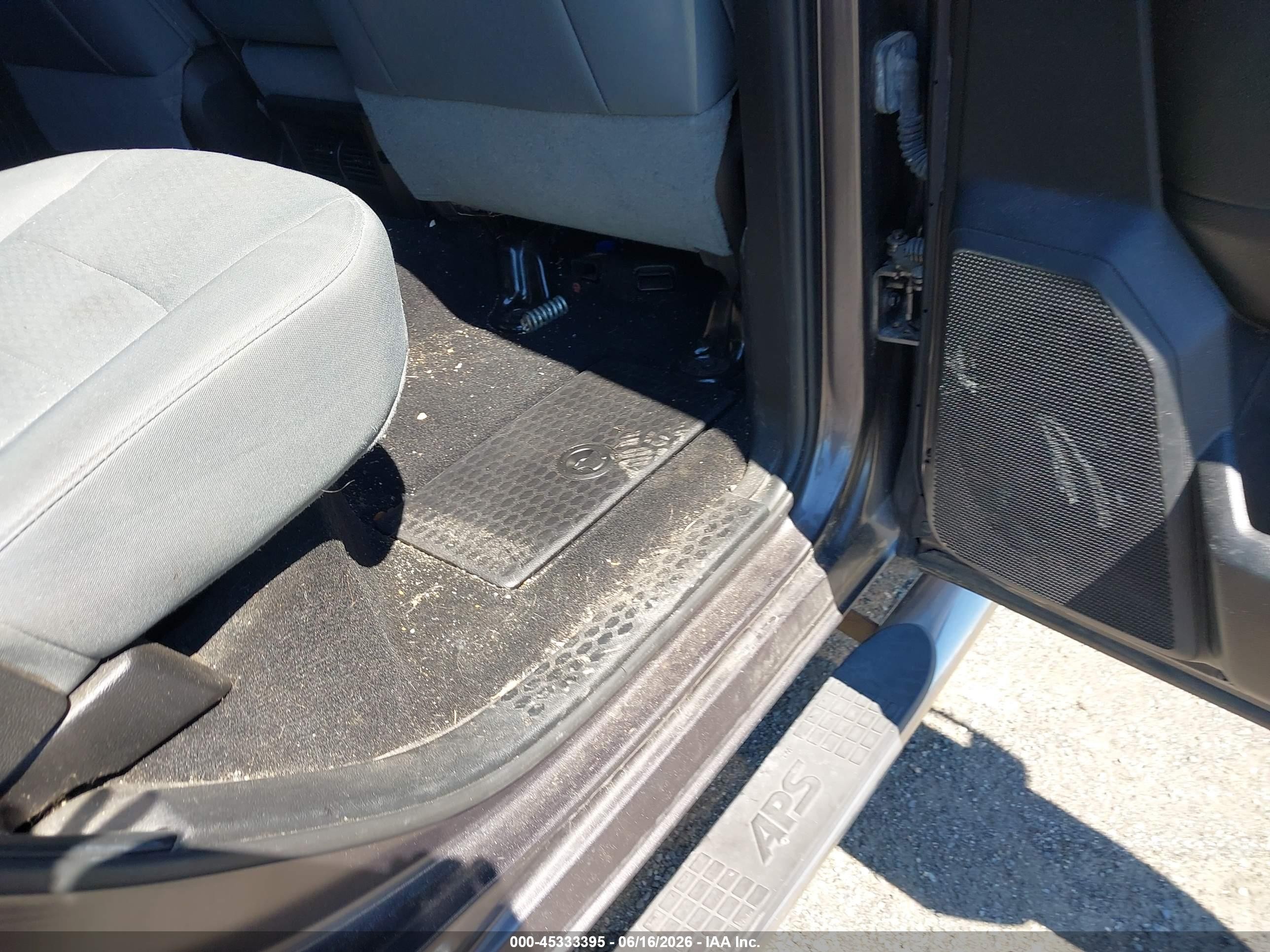 2014 Ram 1500 Express Серый vin: 1C6RR7KT5ES362860