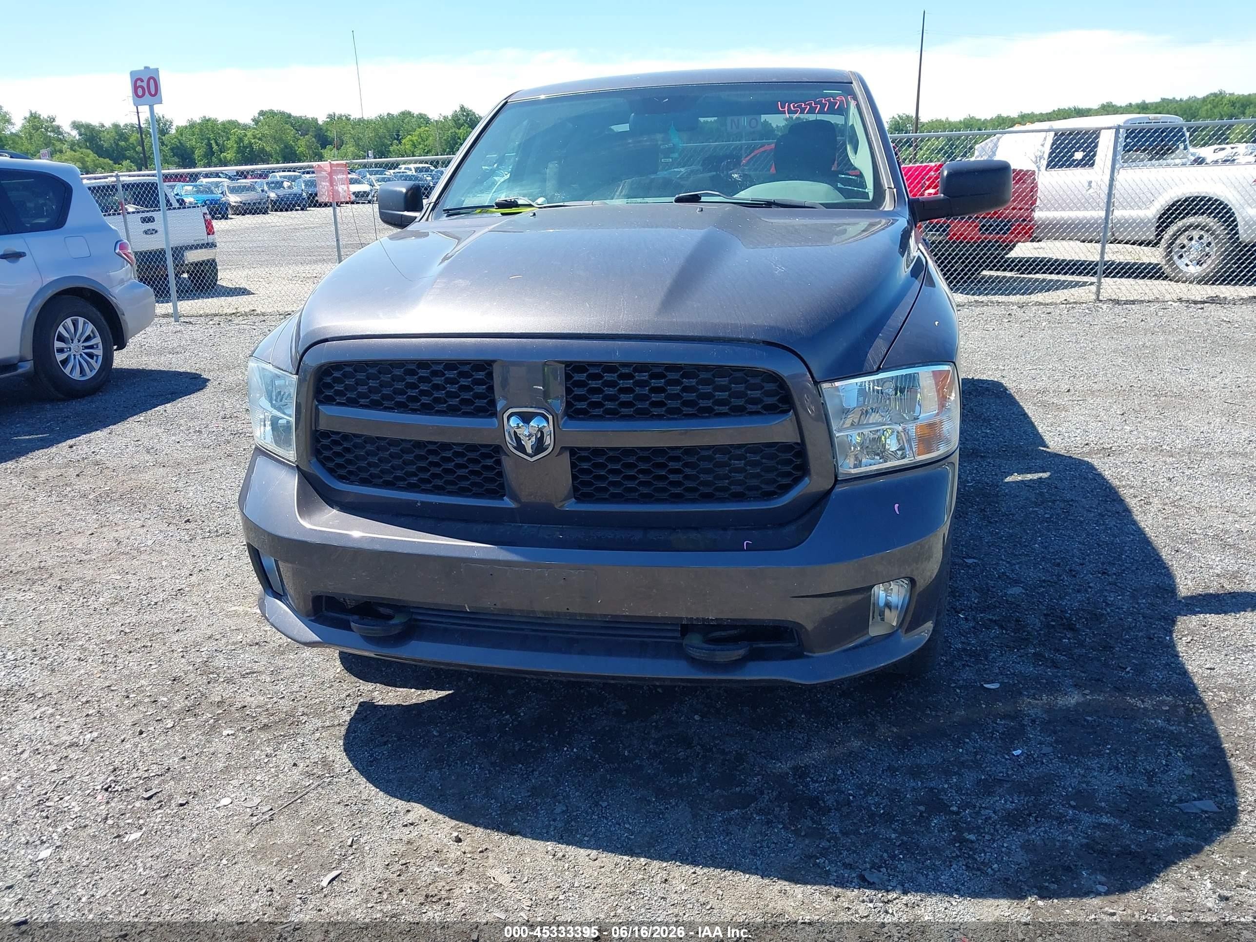 2014 Ram 1500 Express Серый vin: 1C6RR7KT5ES362860