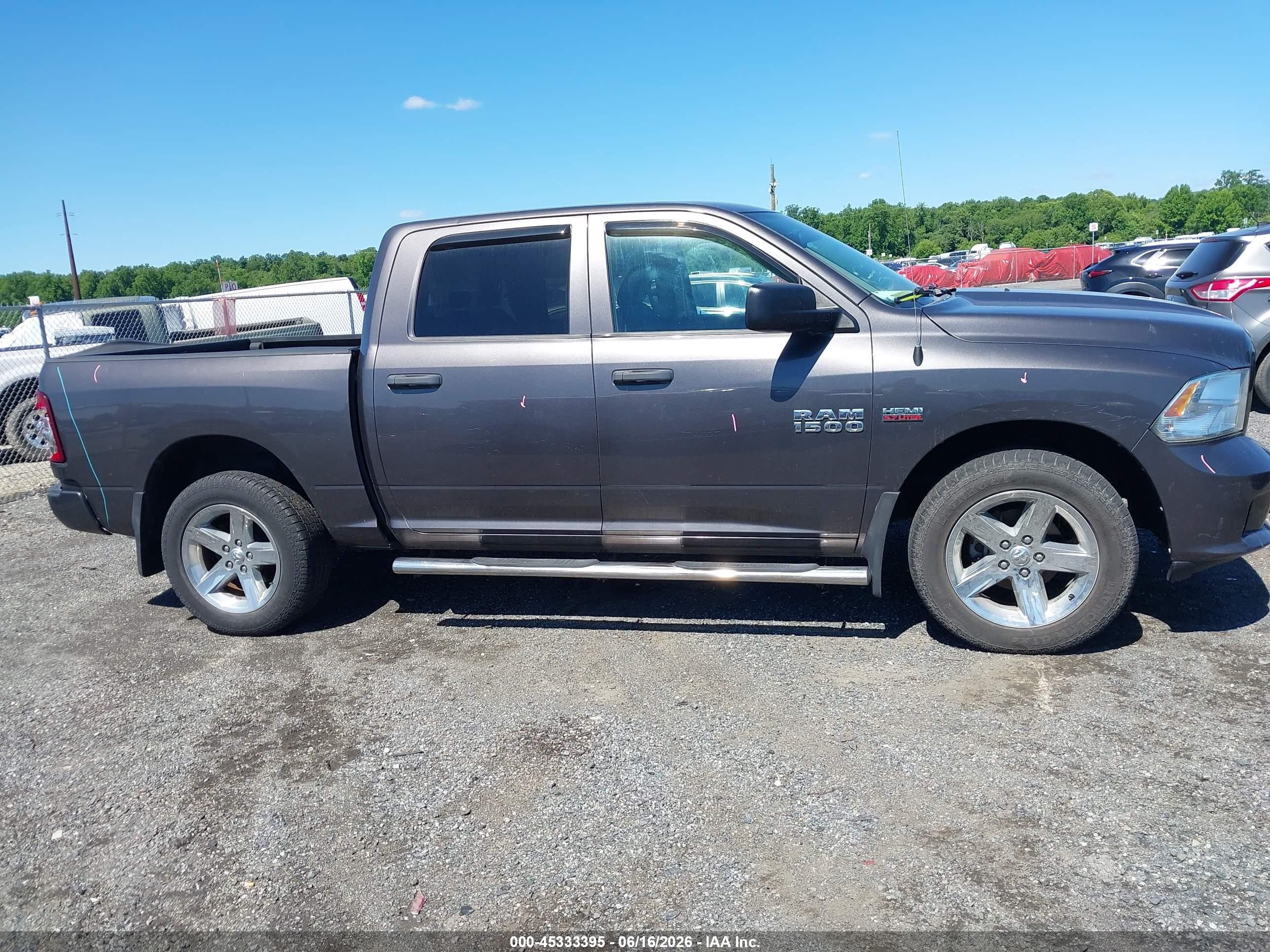2014 Ram 1500 Express Серый vin: 1C6RR7KT5ES362860