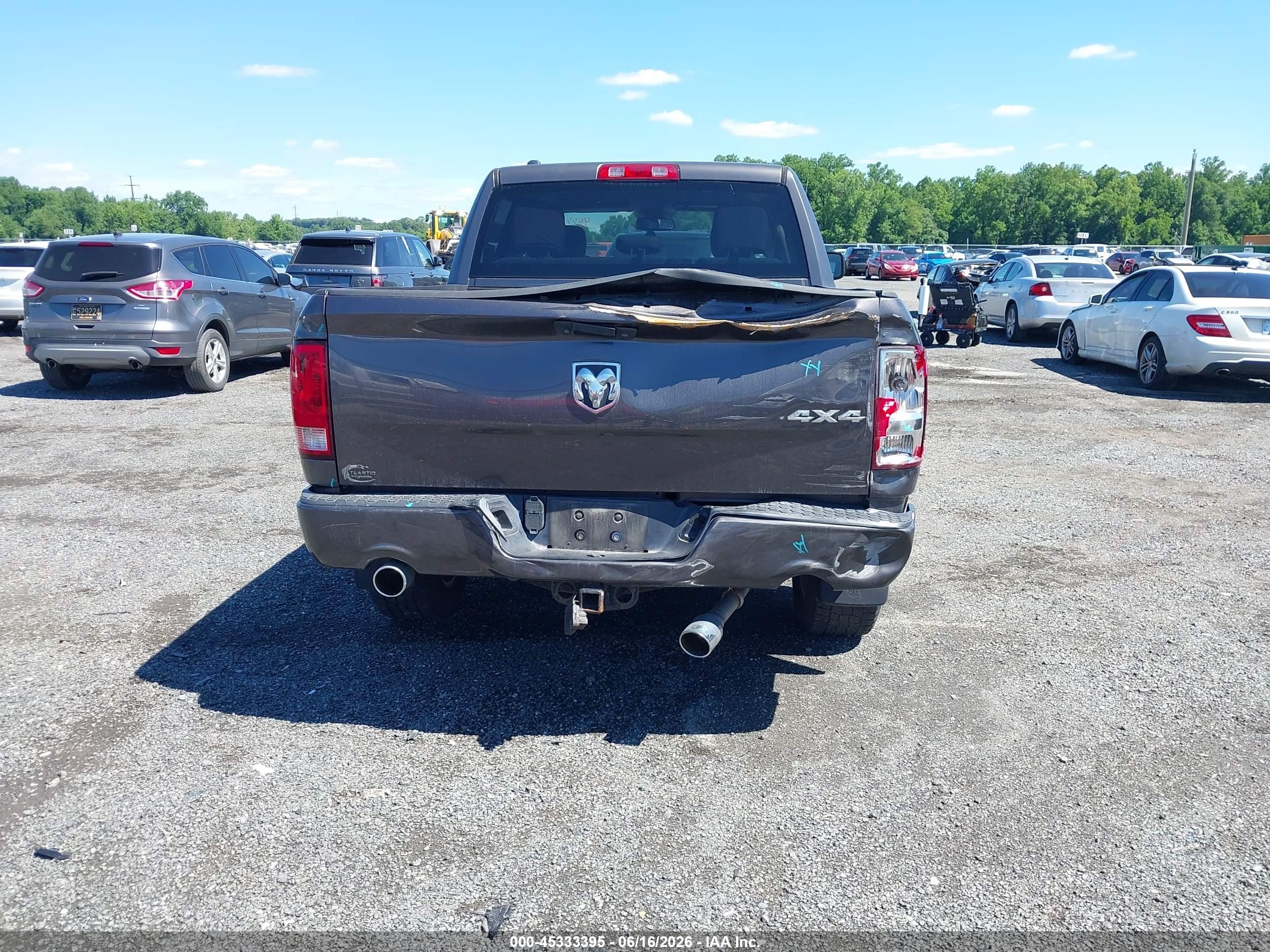 2014 Ram 1500 Express Серый vin: 1C6RR7KT5ES362860
