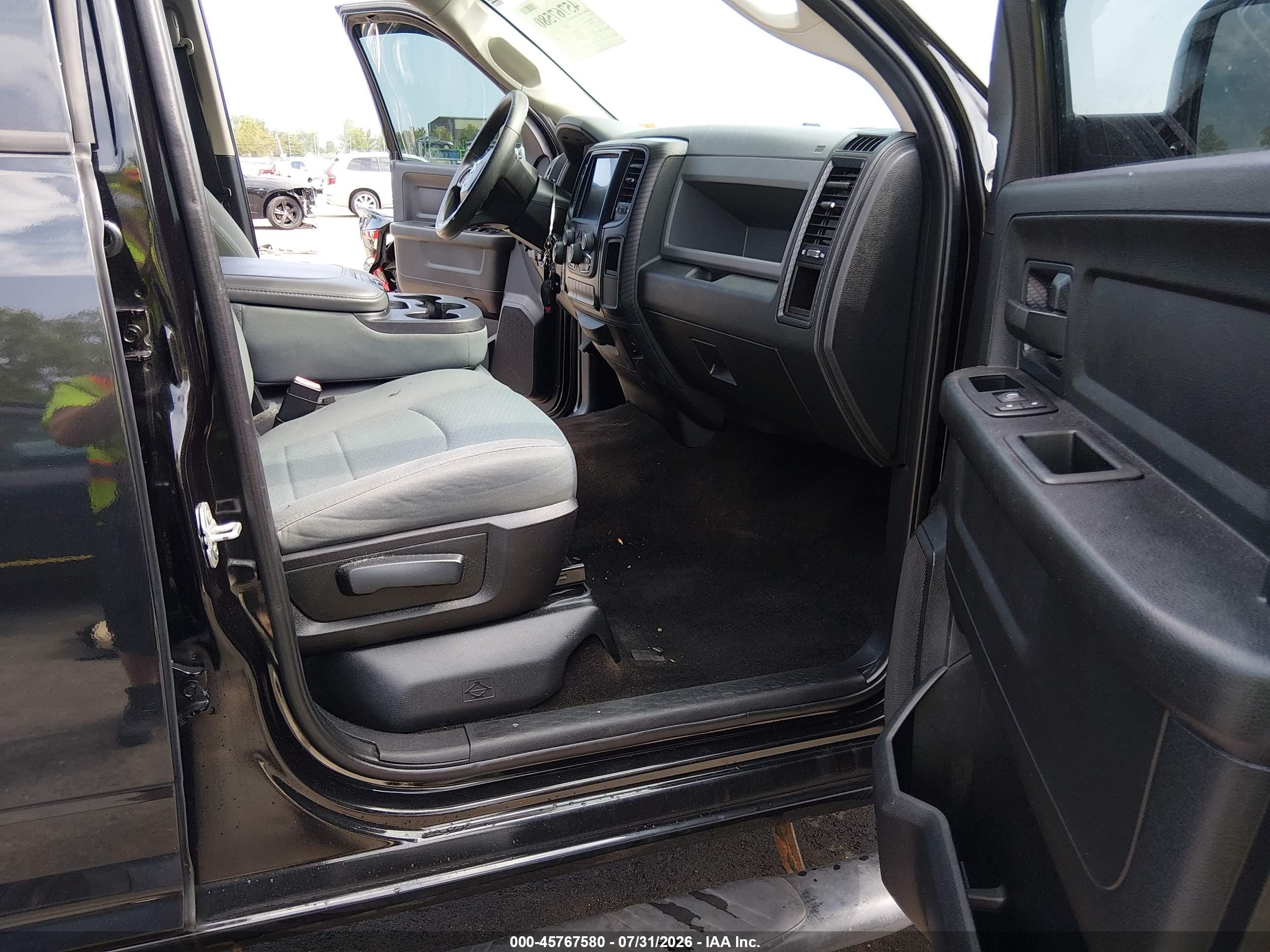 2015 Ram 1500 Express Black vin: 1C6RR7KT5FS636043
