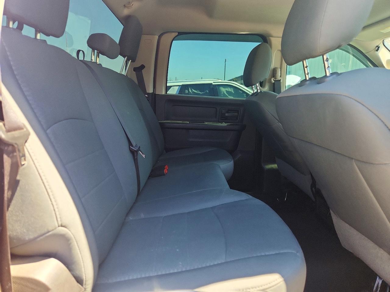 2015 Ram 1500 St Burgundy vin: 1C6RR7KT5FS773998